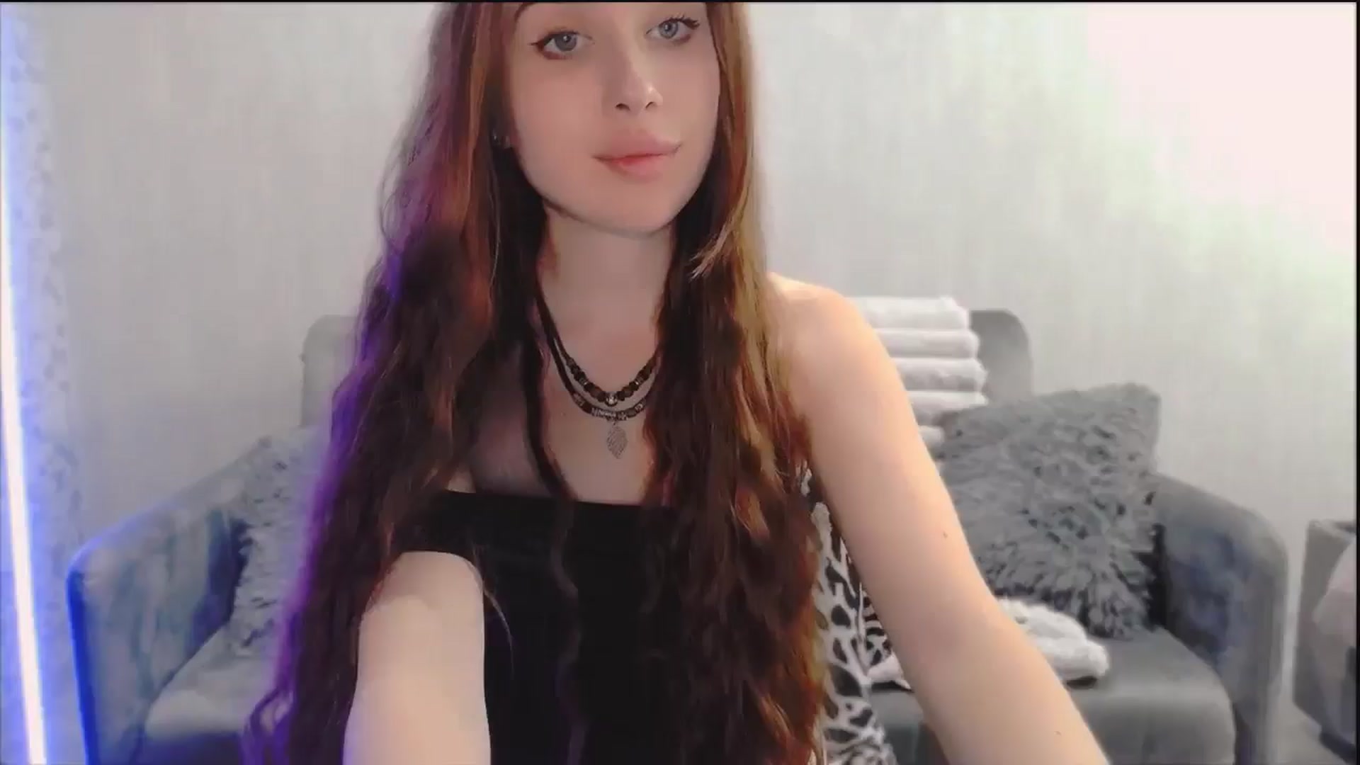 Gallery image thumbnail from Lora_Foxi's myfreecams stream on, 12/21/2025, 14:42 image 3 of 20