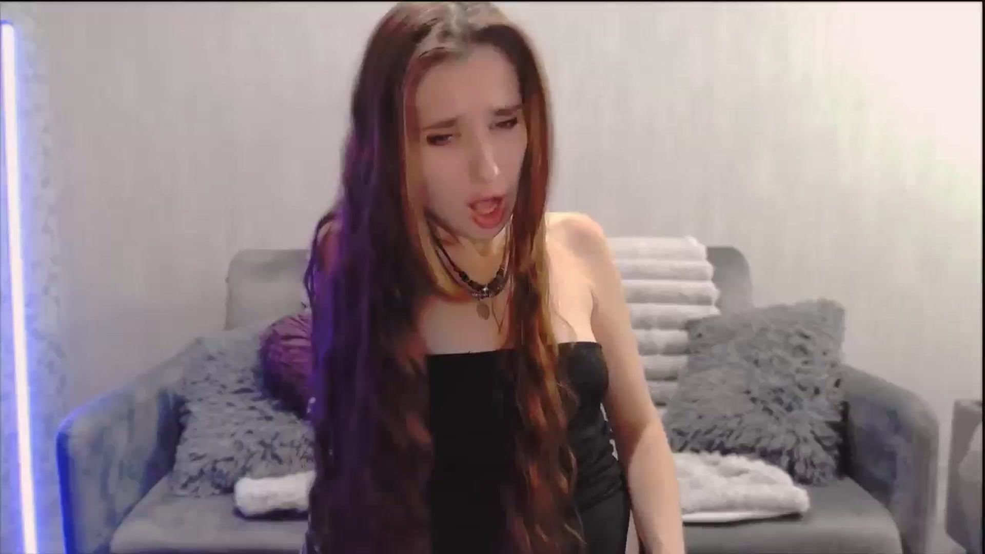 Gallery image thumbnail from Lora_Foxi's myfreecams stream on, 12/21/2025, 14:42 image 18 of 20