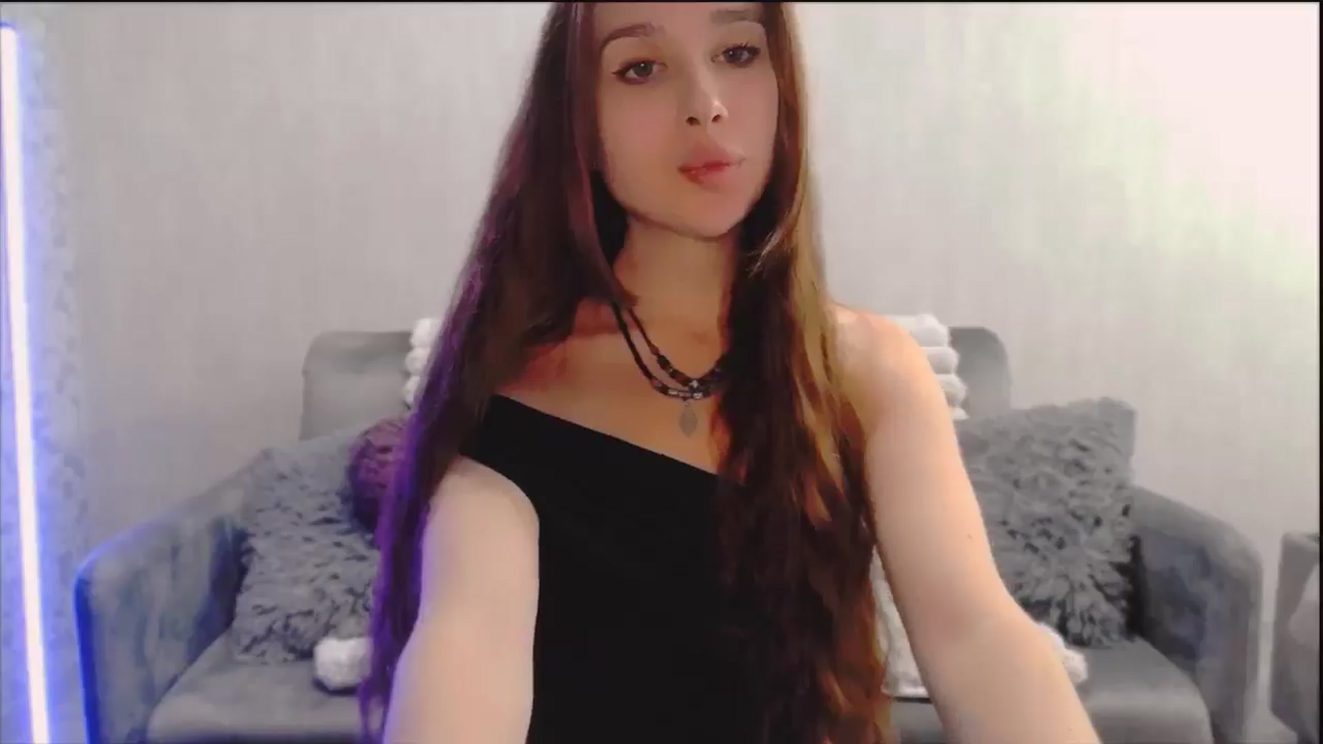 Gallery image thumbnail from Lora_Foxi's myfreecams stream on, 12/21/2025, 14:42 image 15 of 20