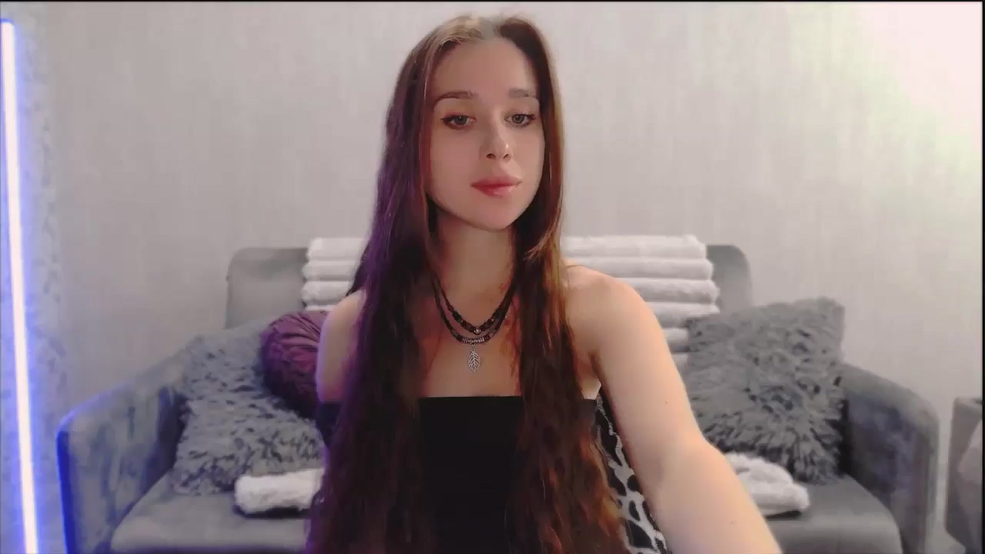 Gallery image thumbnail from Lora_Foxi's myfreecams stream on, 12/21/2025, 15:12 image 15 of 20