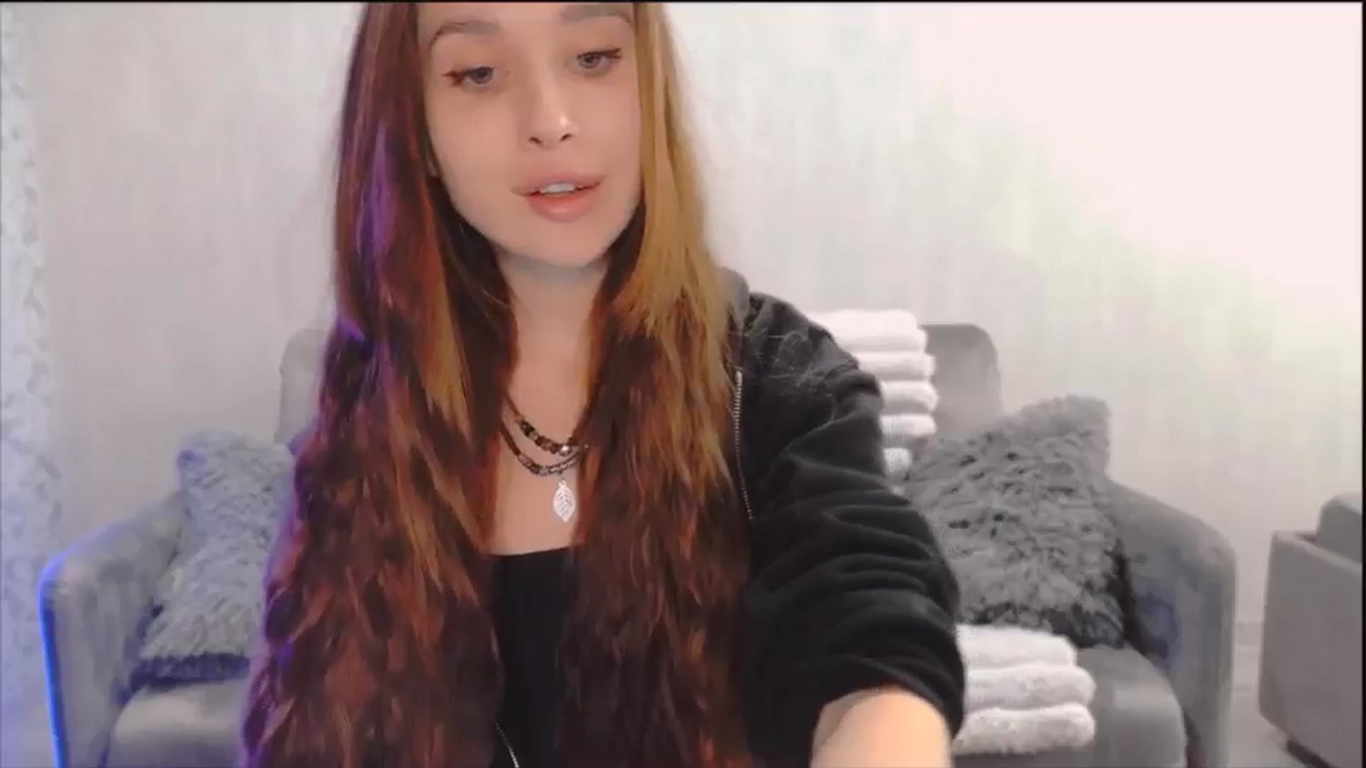 Gallery image thumbnail from Lora_Foxi's myfreecams stream on, 12/27/2025, 19:55 image 7 of 20