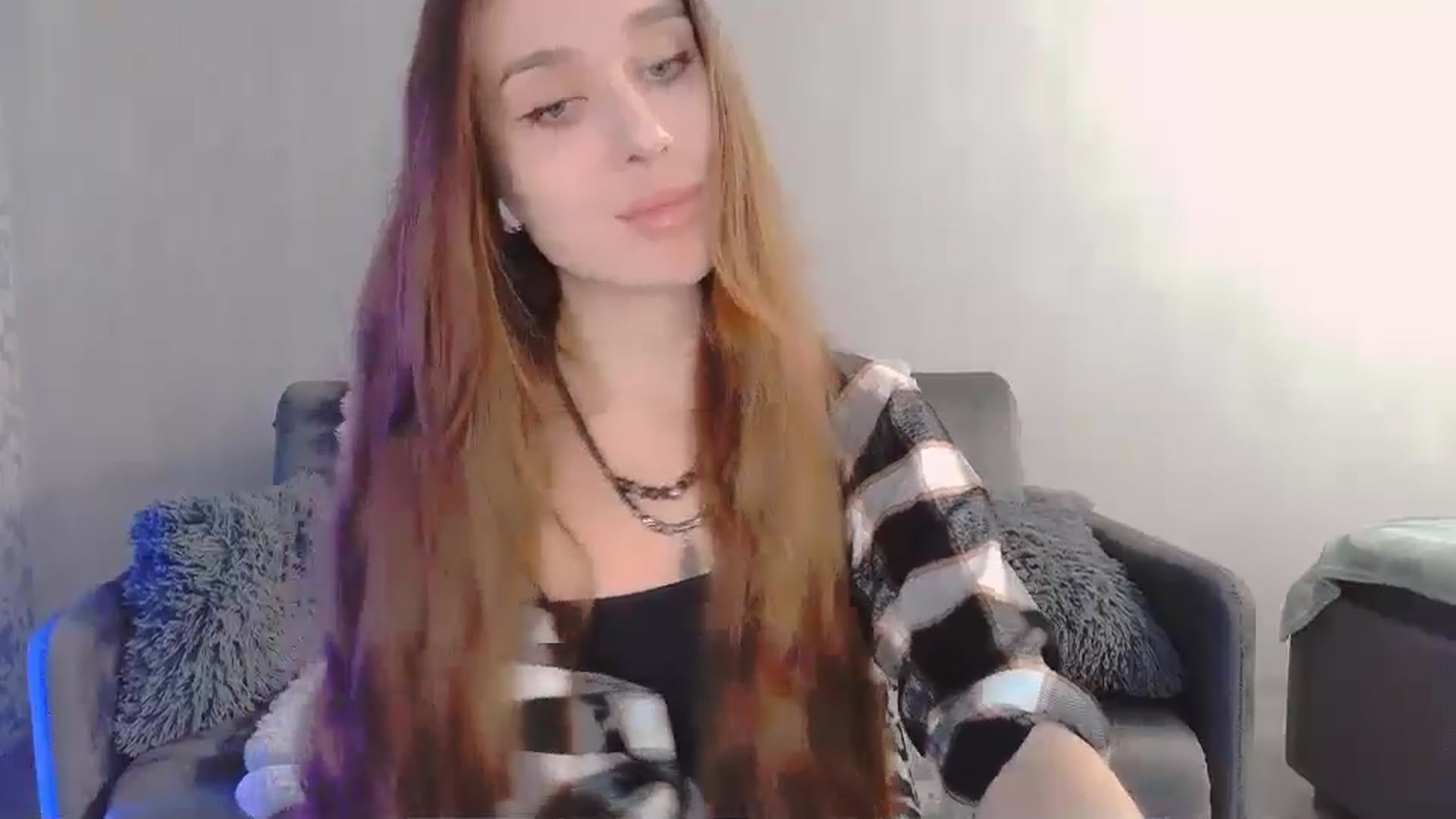Gallery image thumbnail from Lora_Foxi's myfreecams stream on, 01/16/2026, 12:14 image 10 of 20