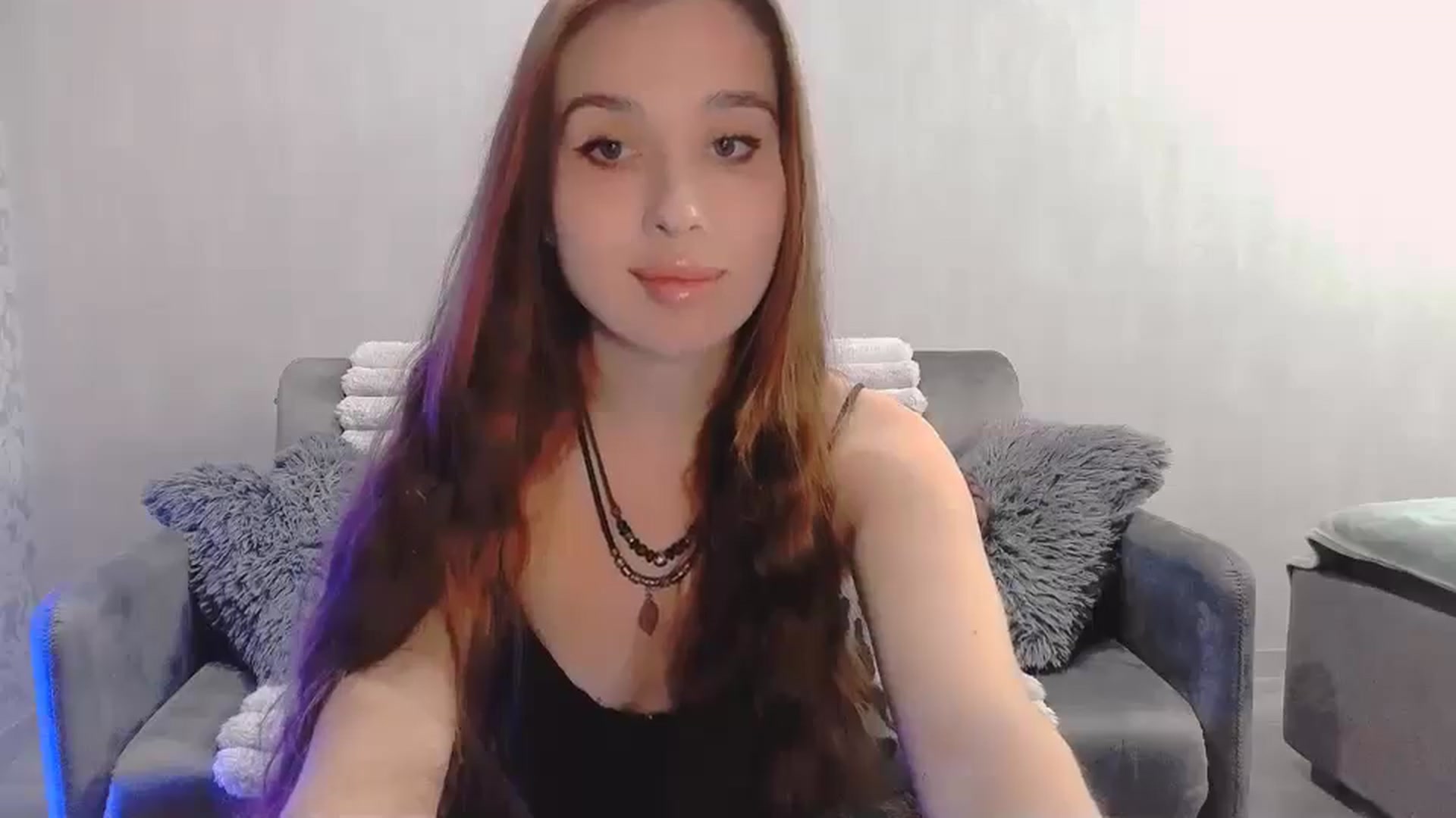 Gallery image thumbnail from Lora_Foxi's myfreecams stream on, 01/17/2026, 18:21 image 11 of 20