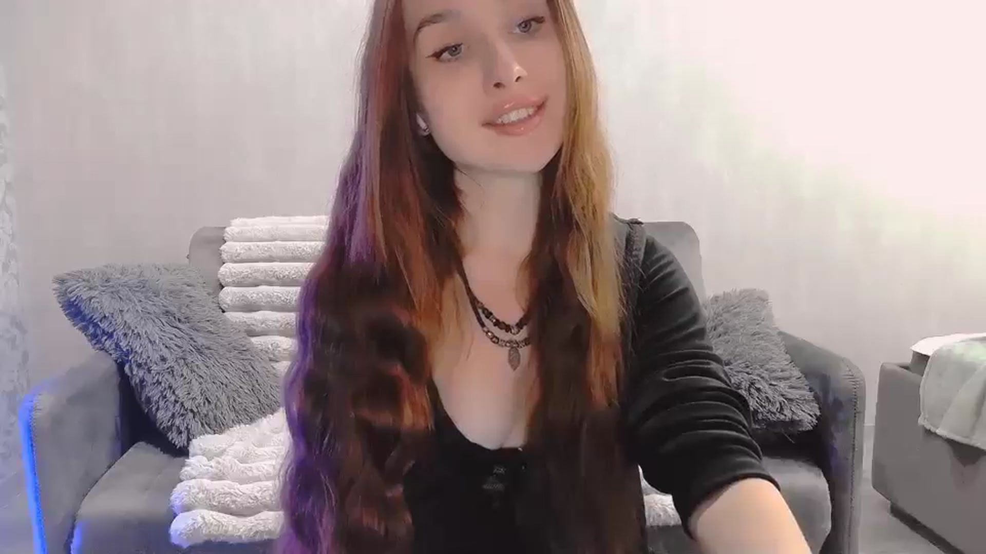 Gallery image thumbnail from Lora_Foxi's myfreecams stream on, 01/22/2026, 14:45 image 13 of 20