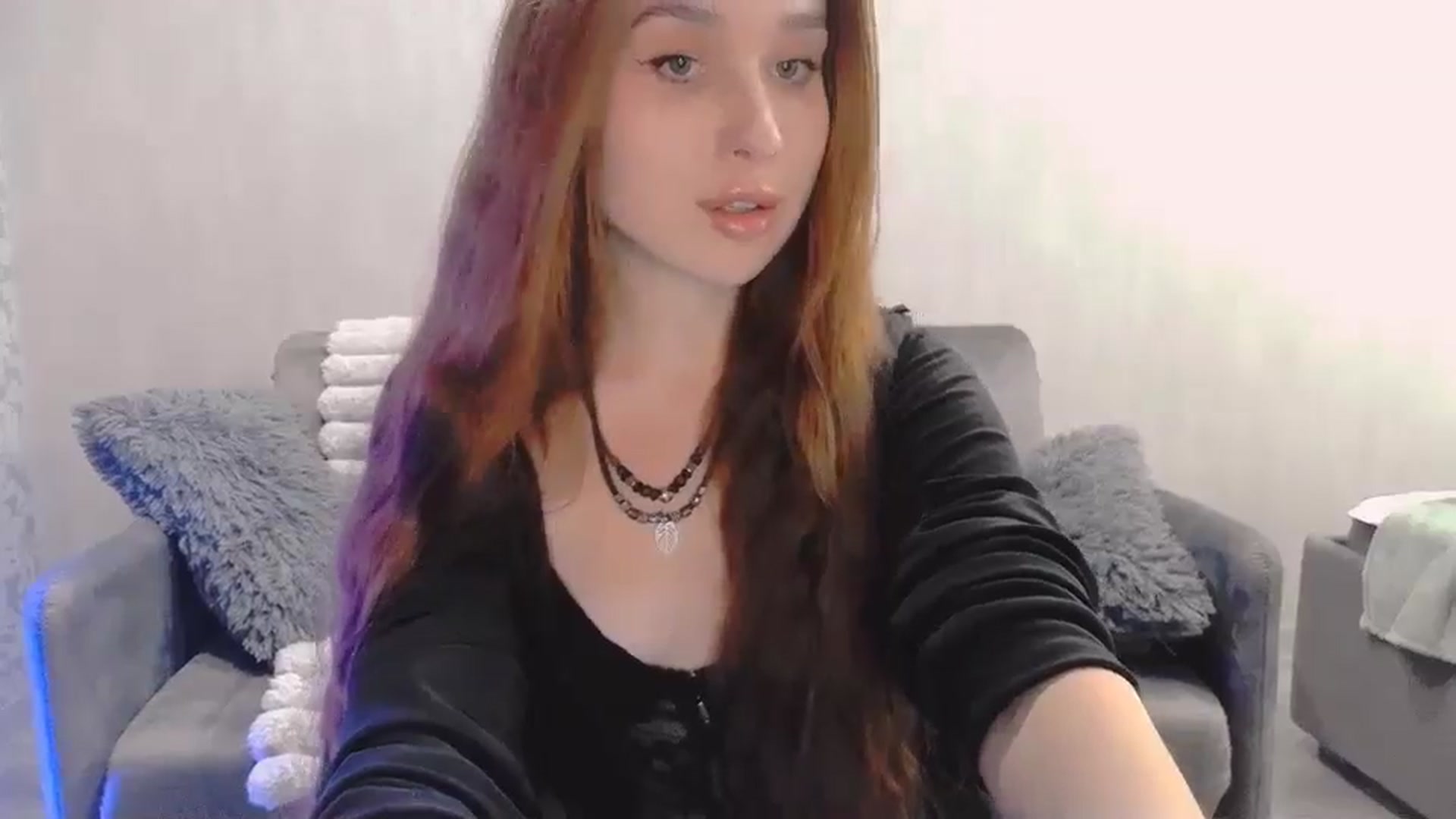 Gallery image thumbnail from Lora_Foxi's myfreecams stream on, 01/22/2026, 14:45 image 10 of 20