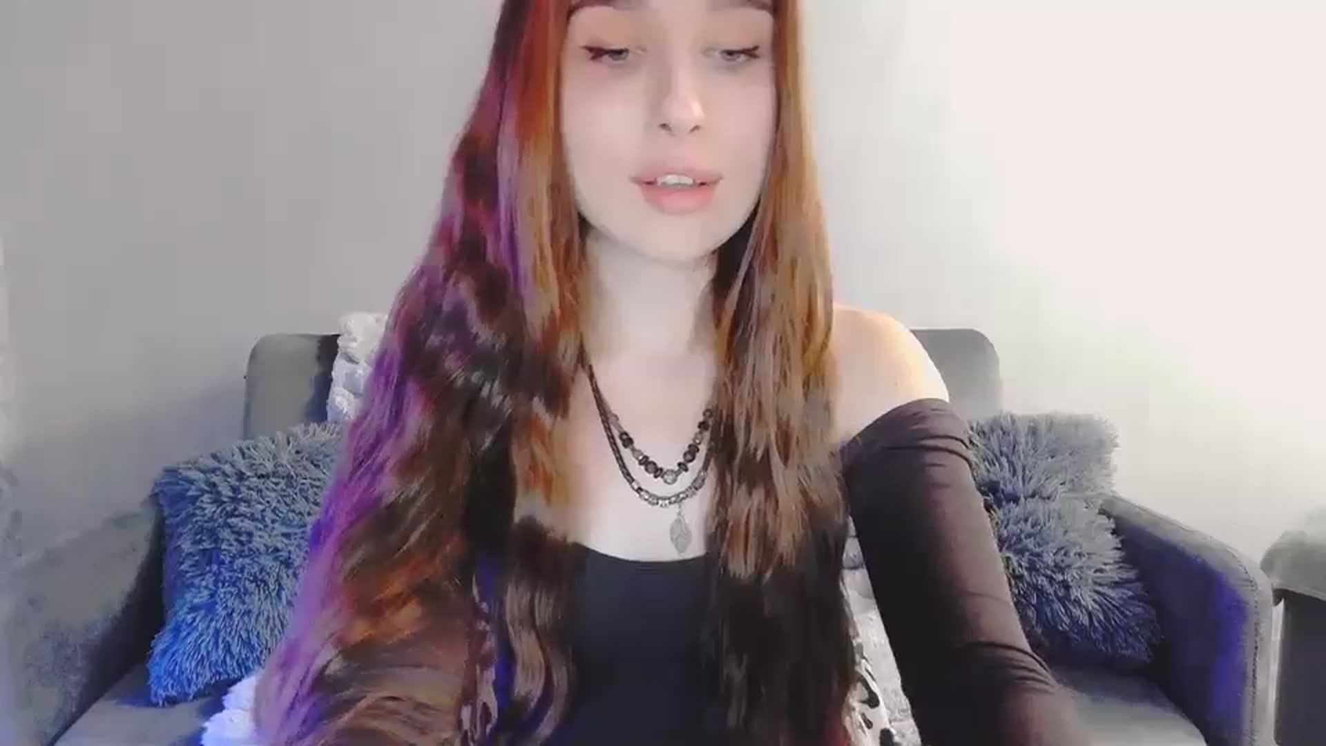 Gallery image thumbnail from Lora_Foxi's myfreecams stream on, 04/05/2026, 17:46 image 13 of 20