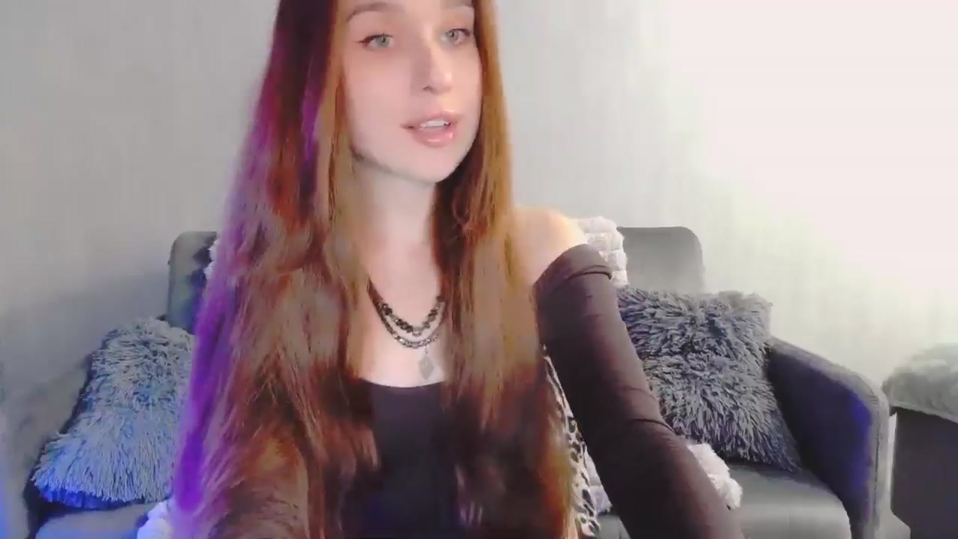 Gallery image thumbnail from Lora_Foxi's myfreecams stream on, 04/07/2026, 15:08 image 17 of 20