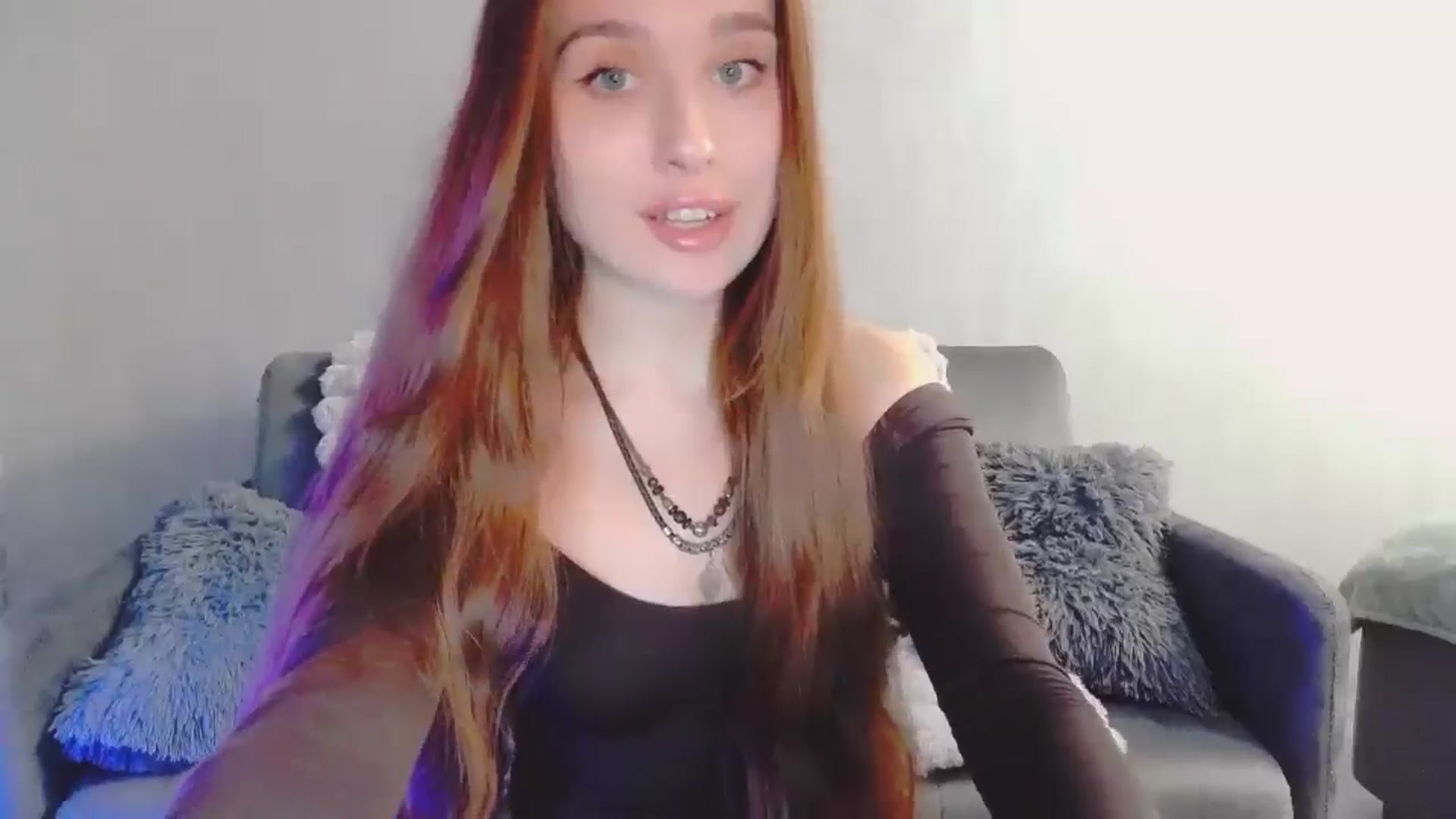Gallery image thumbnail from Lora_Foxi's myfreecams stream on, 04/07/2026, 15:08 image 16 of 20