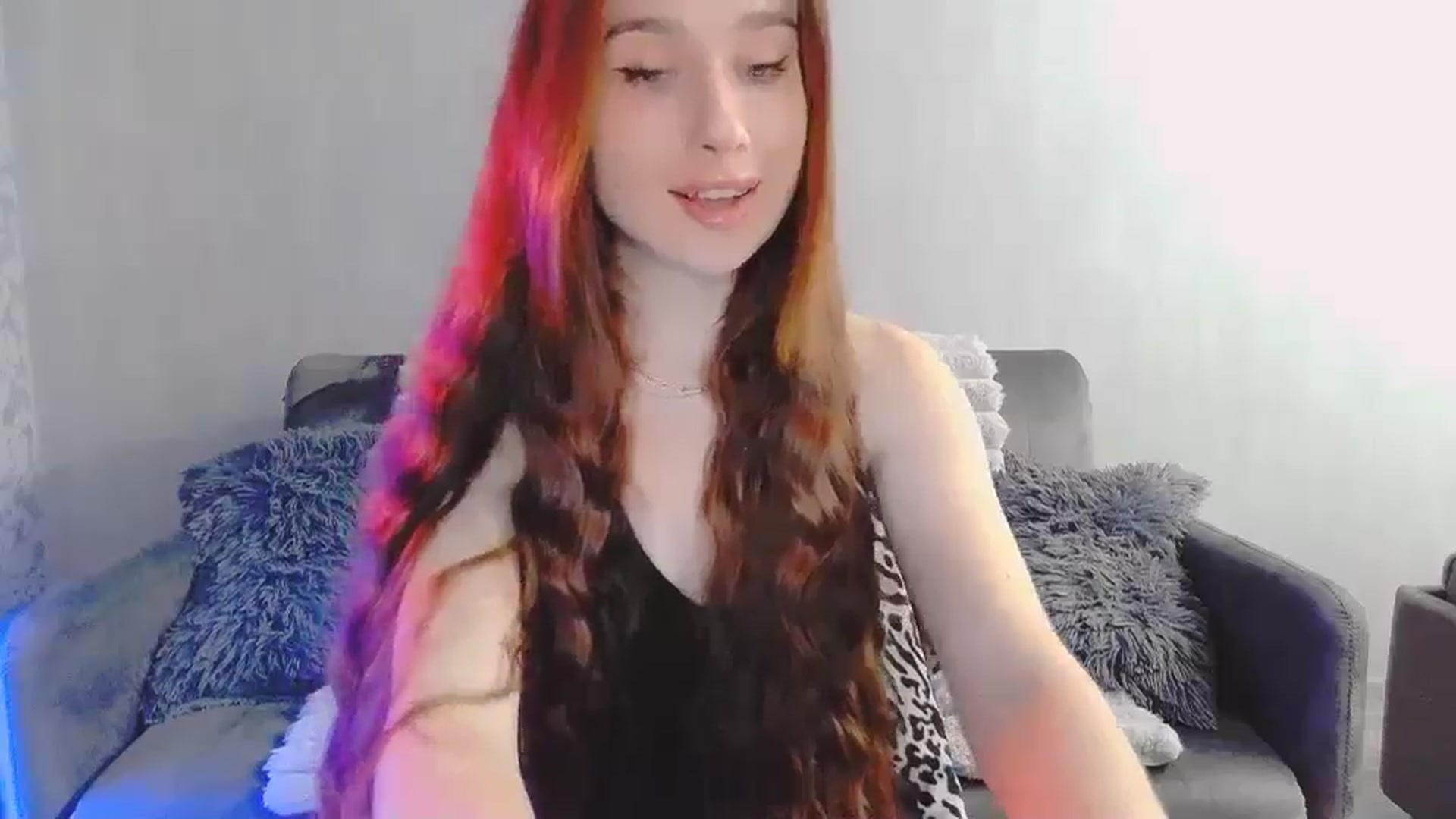 Gallery image thumbnail from Lora_Foxi's myfreecams stream on, 04/11/2026, 11:55 image 8 of 20