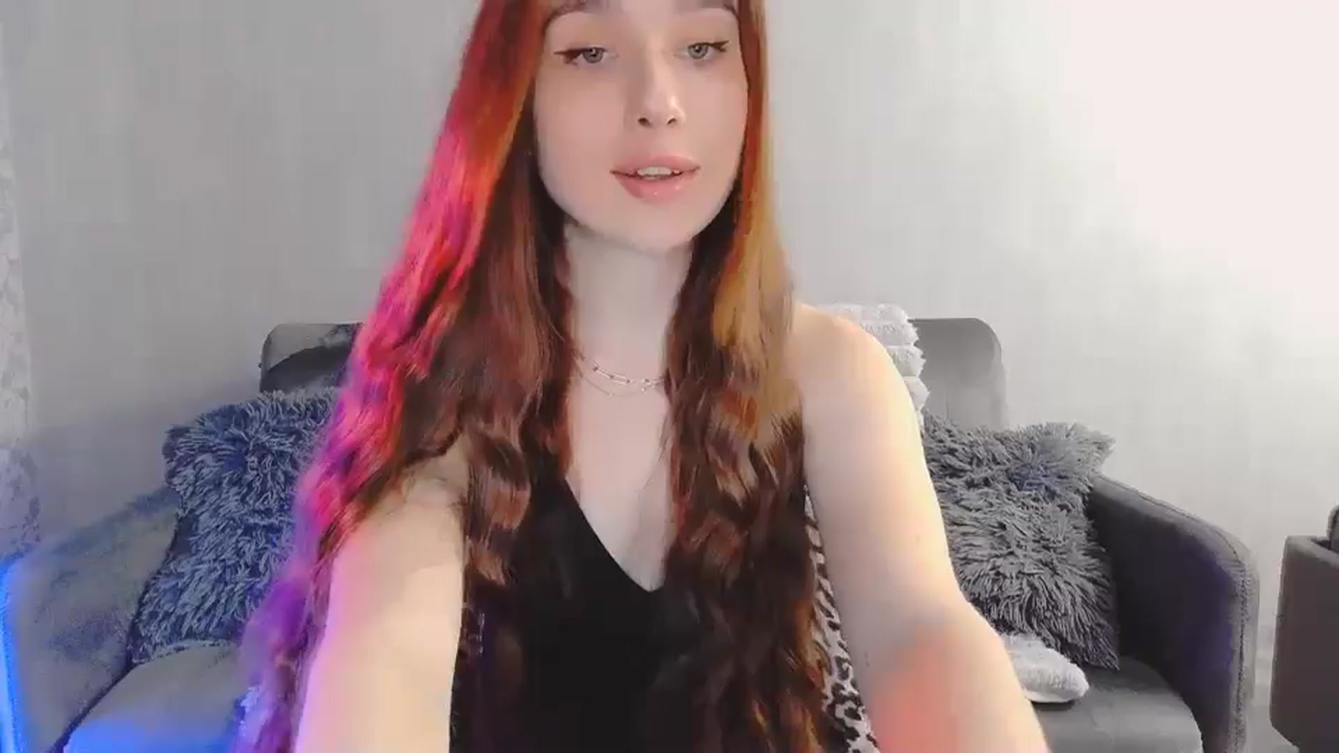 Gallery image thumbnail from Lora_Foxi's myfreecams stream on, 04/11/2026, 11:55 image 9 of 20