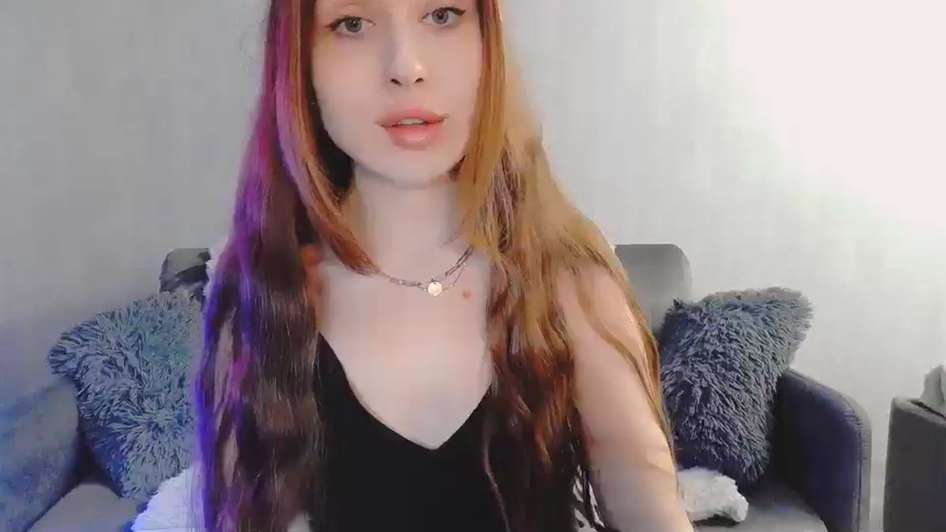 Gallery image thumbnail from Lora_Foxi's myfreecams stream on, 04/14/2026, 11:47 image 17 of 20
