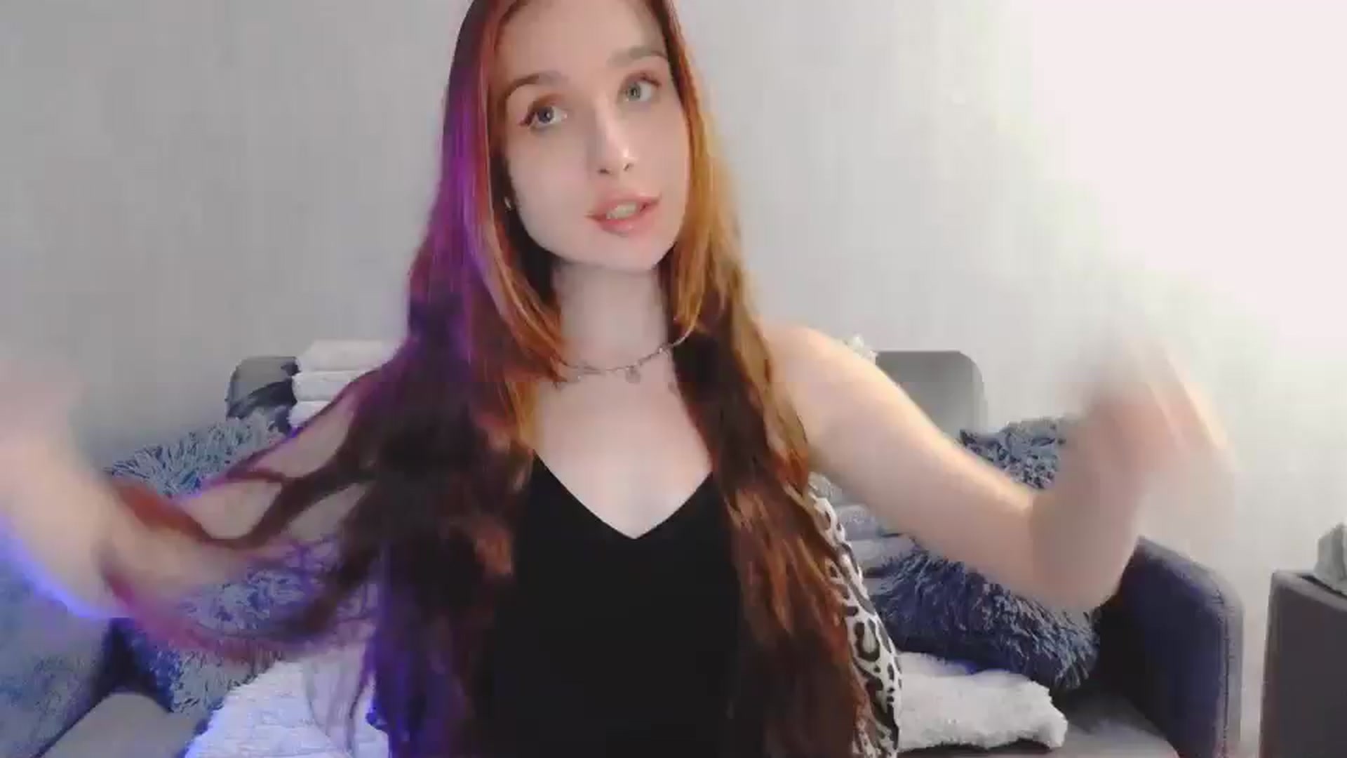 Gallery image thumbnail from Lora_Foxi's myfreecams stream on, 04/14/2026, 11:47 image 7 of 20