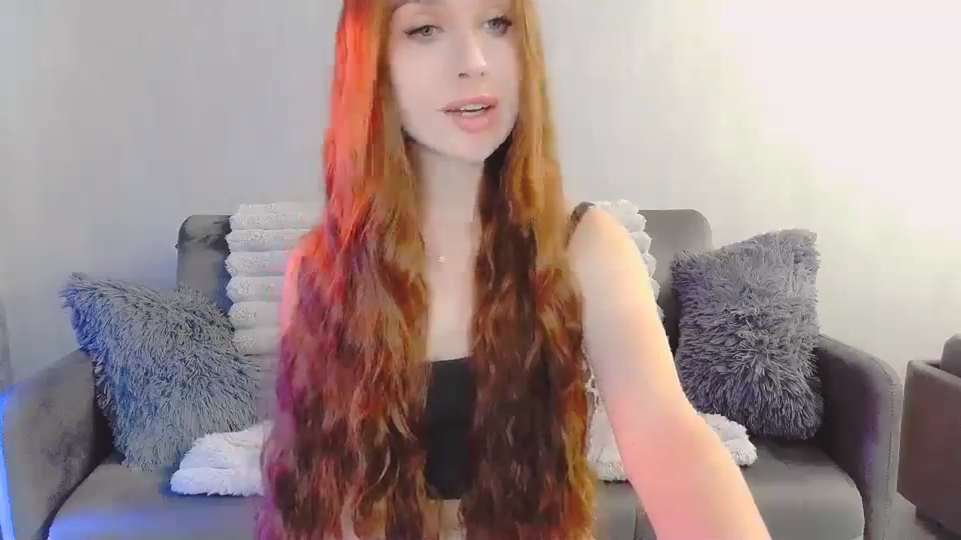 Gallery image thumbnail from Lora_Foxi's myfreecams stream on, 05/04/2026, 10:45 image 15 of 20