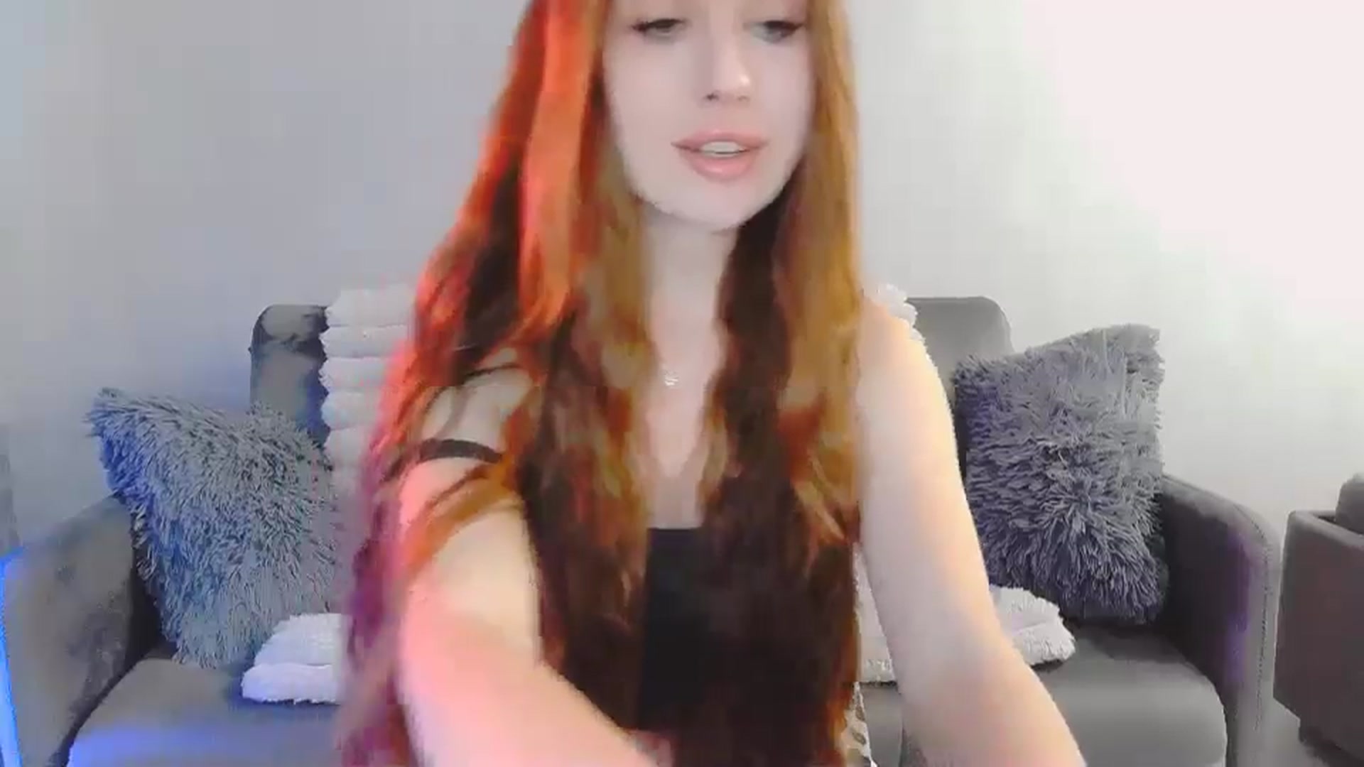 Gallery image thumbnail from Lora_Foxi's myfreecams stream on, 05/04/2026, 10:45 image 9 of 20