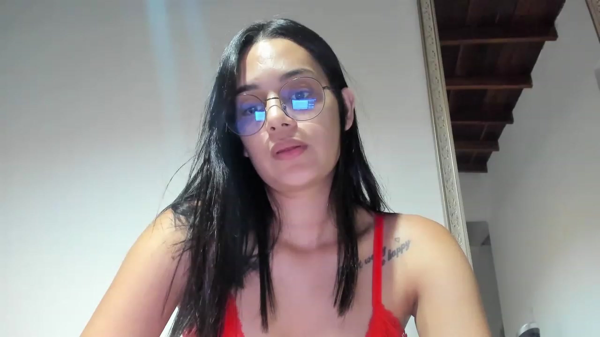 Gallery image thumbnail from LoraineMore's myfreecams stream on, 04/17/2023, 24:34 image 12 of 20