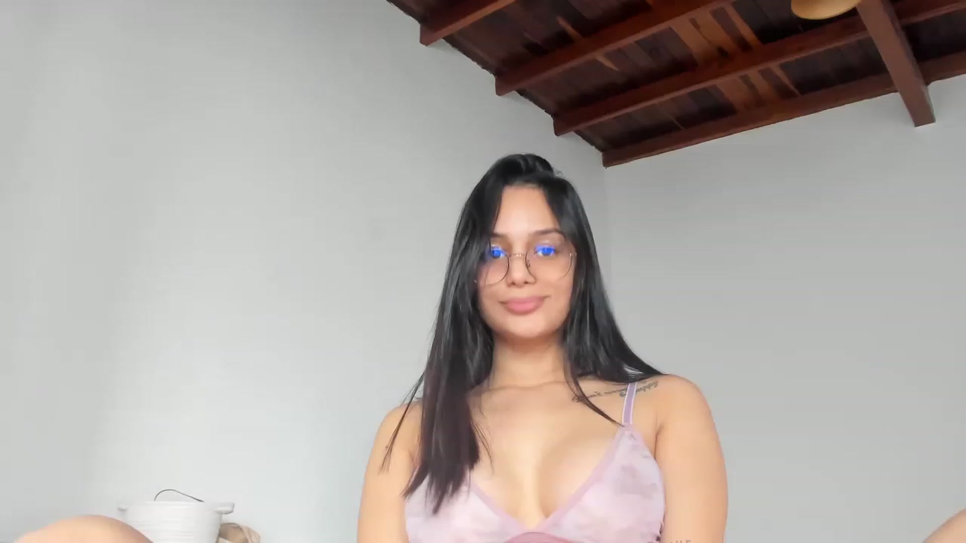 Gallery image thumbnail from LoraineMore's myfreecams stream on, 06/10/2023, 19:10 image 18 of 20