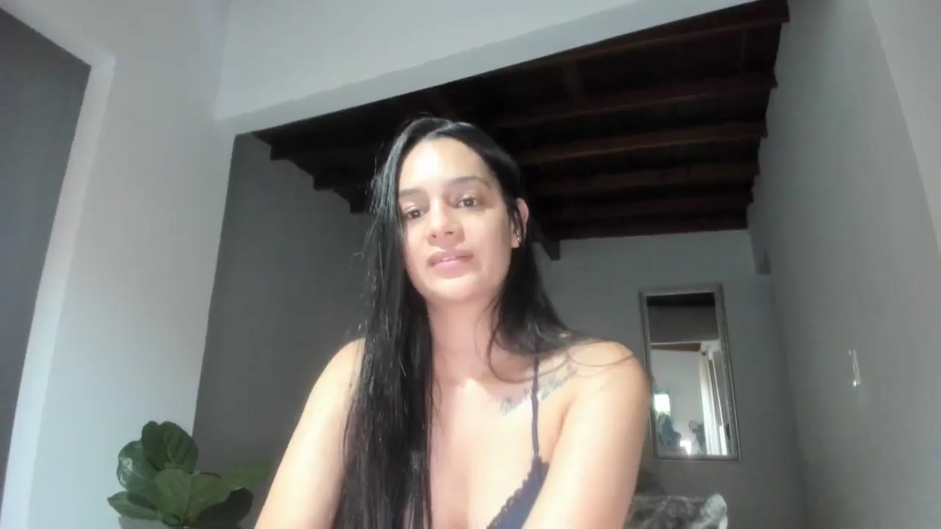 Gallery image thumbnail from LoraineMore's myfreecams stream on, 08/12/2024, 24:56 image 15 of 20