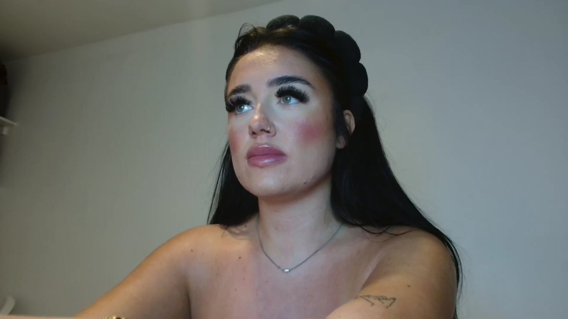 Gallery image thumbnail from LordysBae's myfreecams stream on, 09/18/2024, 15:31 image 20 of 20