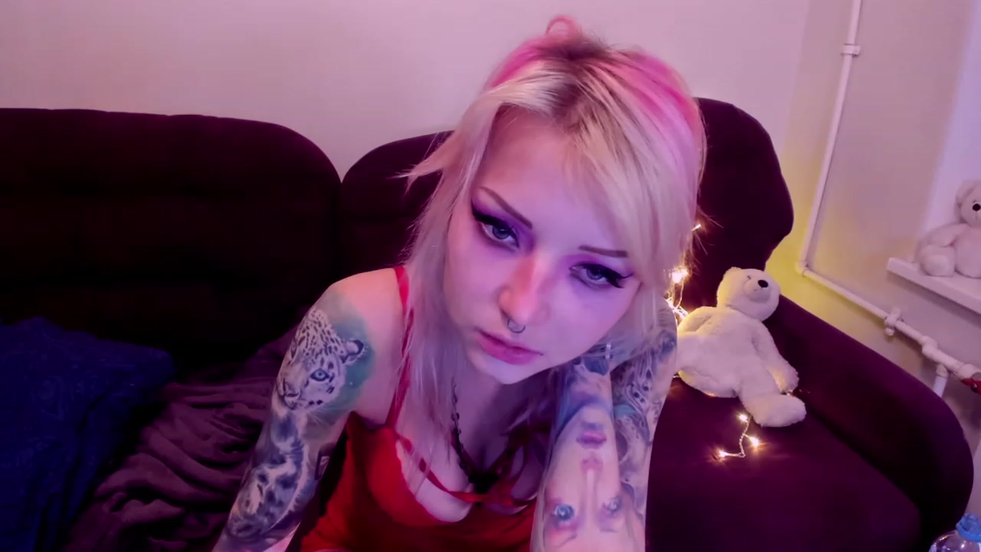 Gallery image thumbnail from LoreLaye1's myfreecams stream on, 11/14/2022, 11:03 image 7 of 20