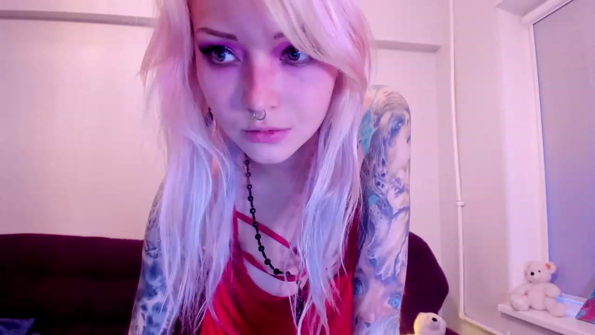 Gallery image thumbnail from LoreLaye1's myfreecams stream on, 11/14/2022, 11:03 image 11 of 20