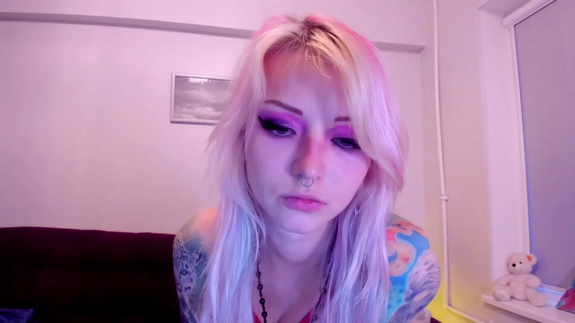 Gallery image thumbnail from LoreLaye1's myfreecams stream on, 11/14/2022, 11:03 image 16 of 20