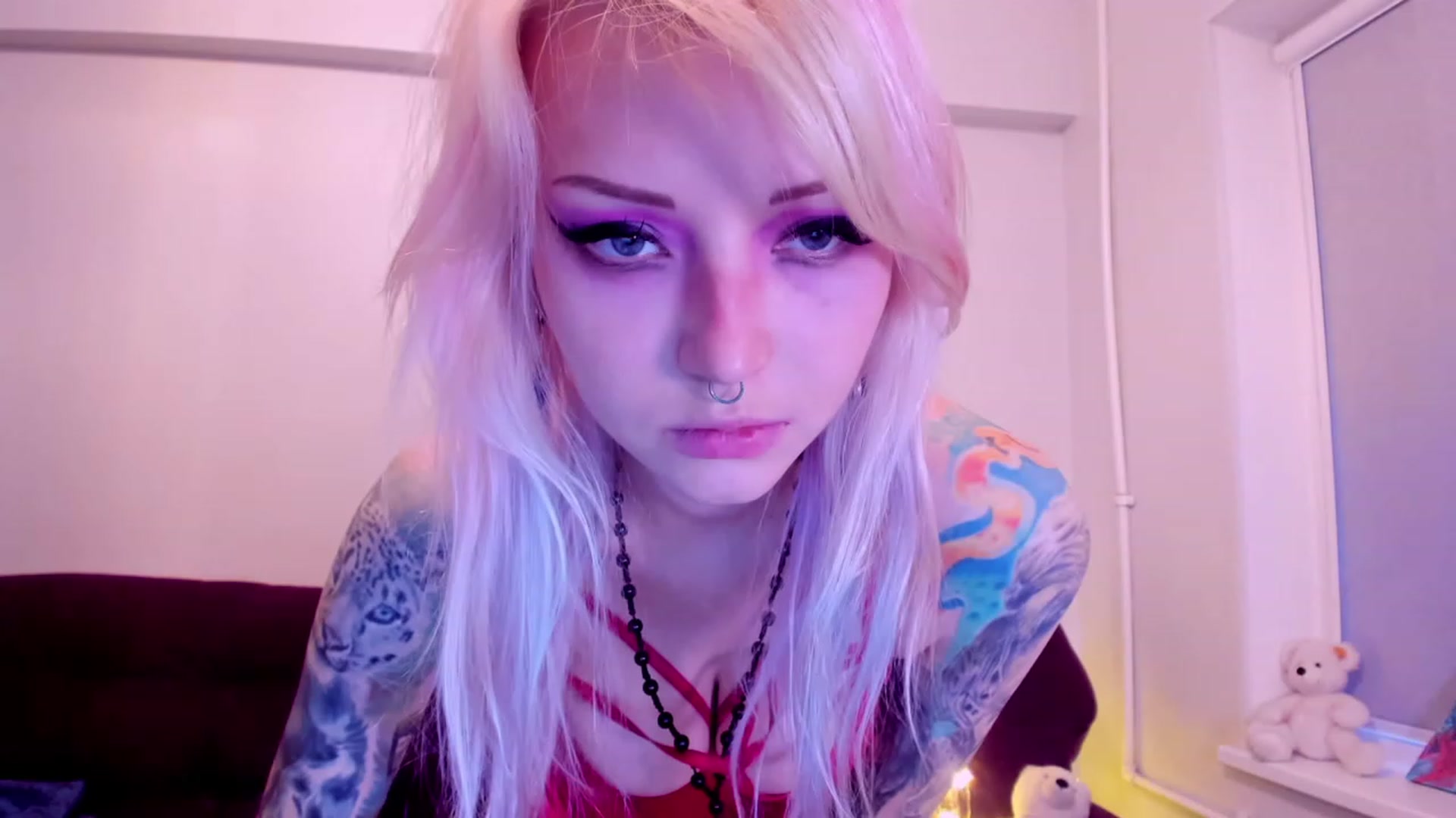 Gallery image thumbnail from LoreLaye1's myfreecams stream on, 11/14/2022, 11:03 image 8 of 20