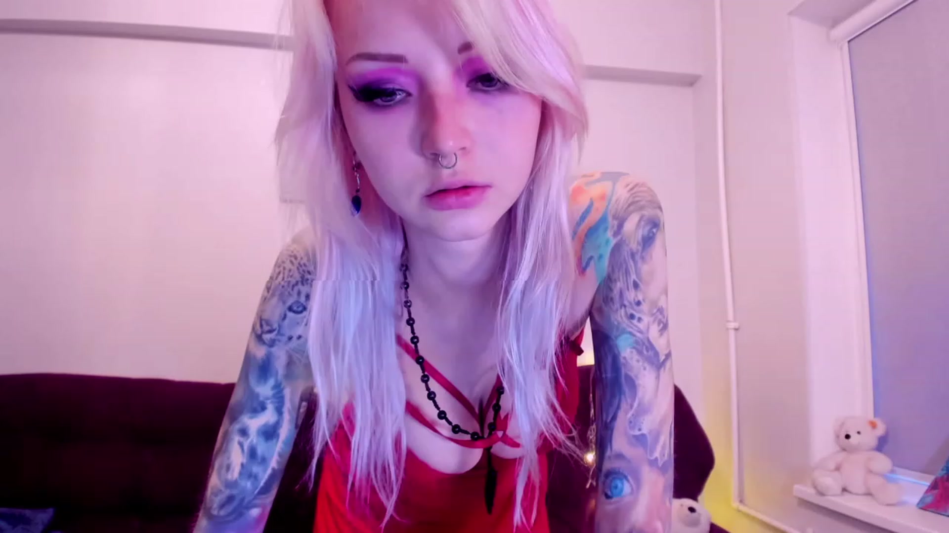 Gallery image thumbnail from LoreLaye1's myfreecams stream on, 11/14/2022, 11:03 image 17 of 20