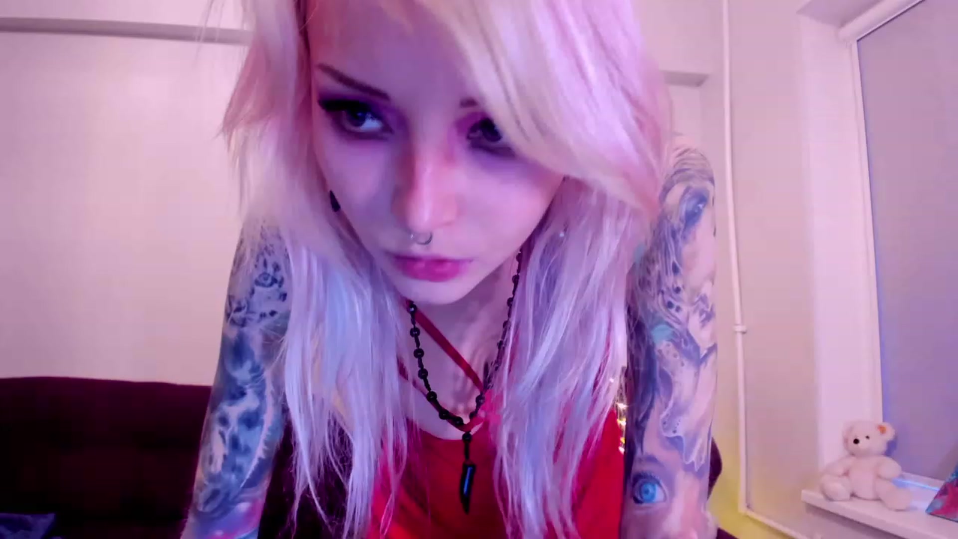 Gallery image thumbnail from LoreLaye1's myfreecams stream on, 11/14/2022, 11:03 image 14 of 20