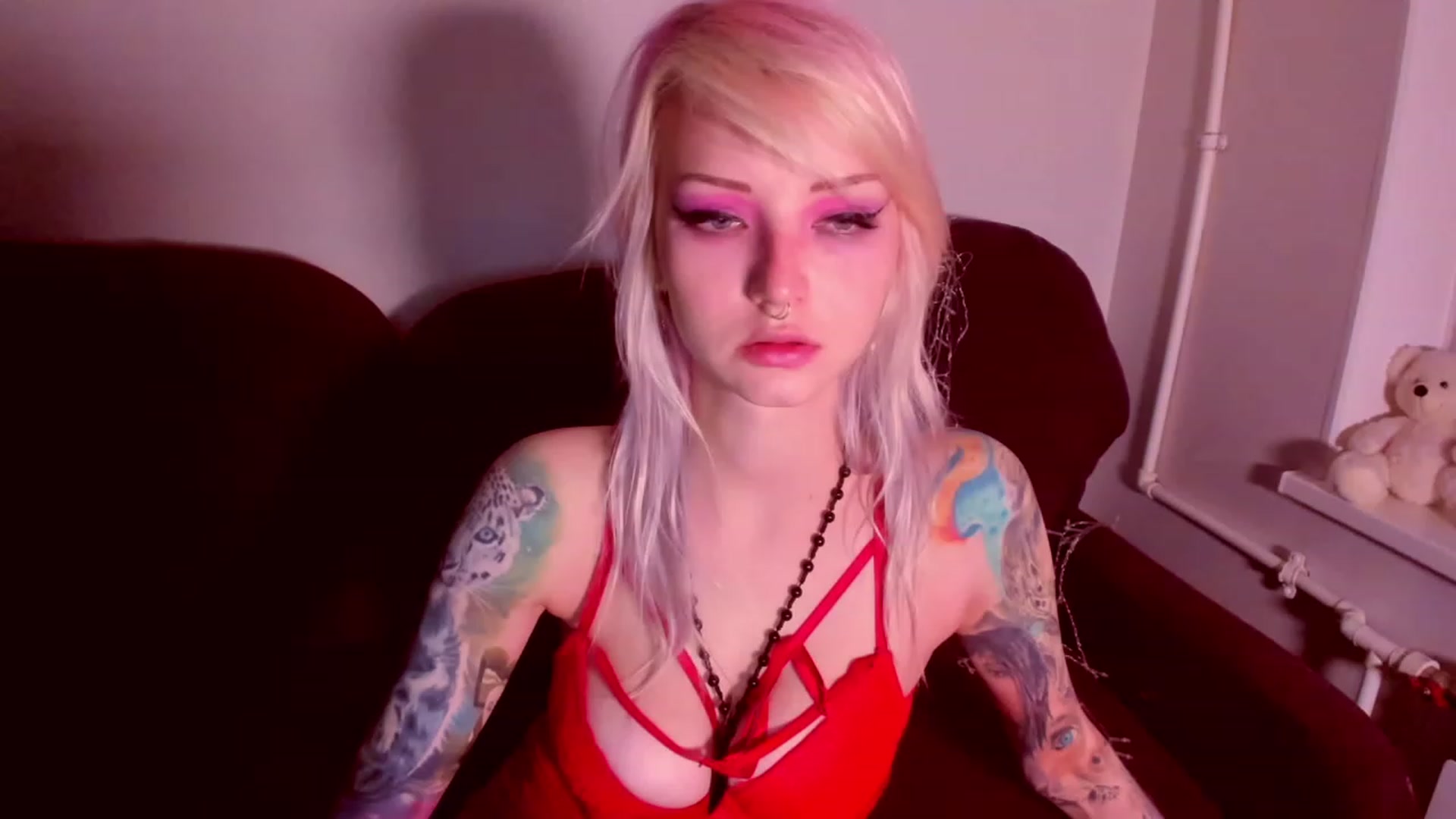 Gallery image thumbnail from LoreLaye1's myfreecams stream on, 11/14/2022, 15:32 image 13 of 20