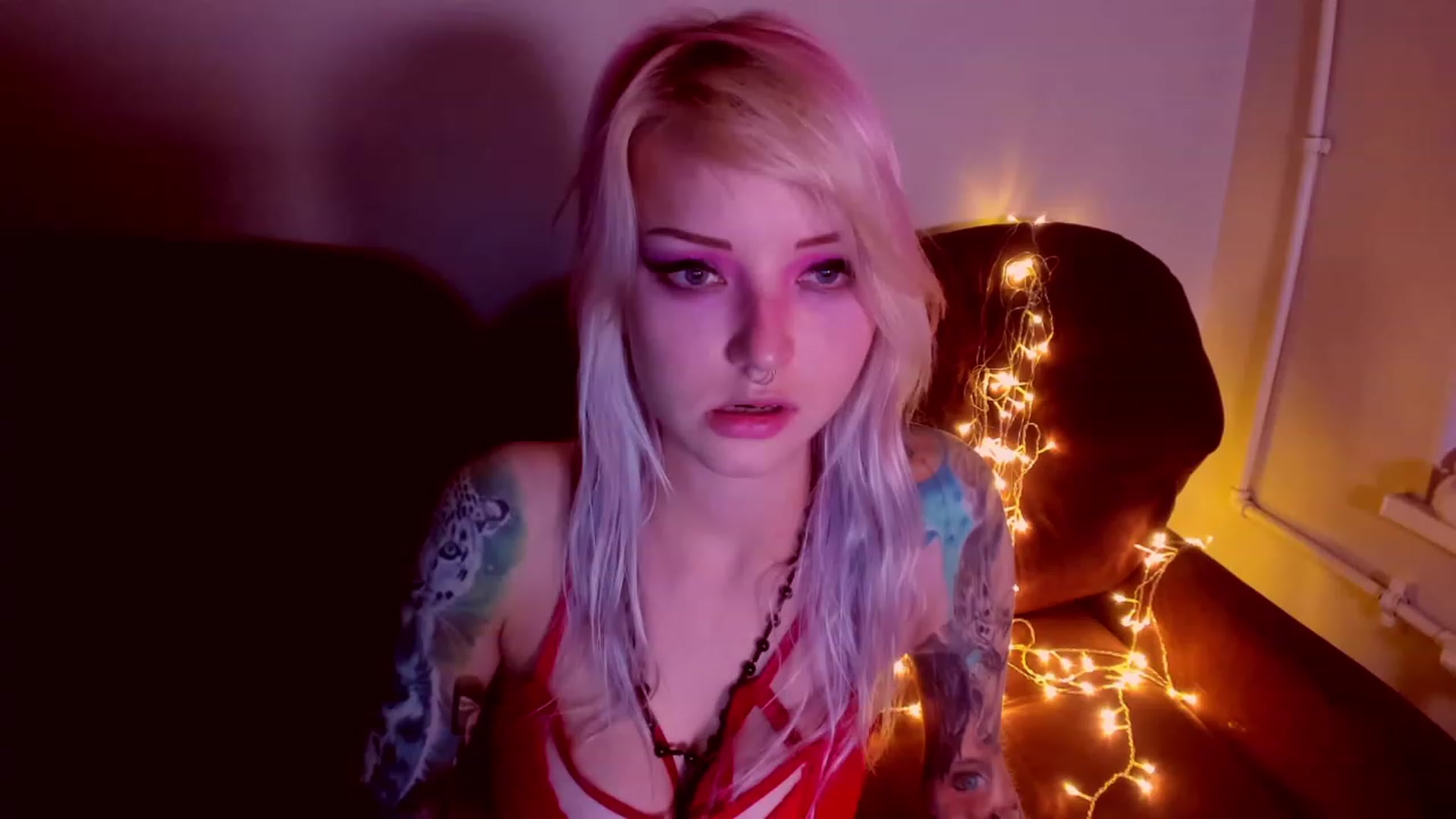 Gallery image thumbnail from LoreLaye1's myfreecams stream on, 11/14/2022, 15:48 image 3 of 20