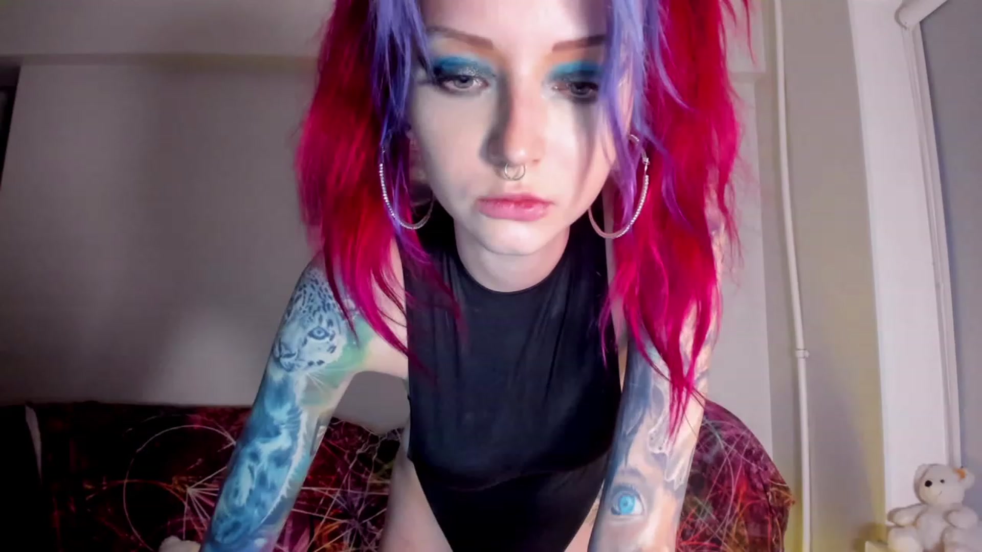 Gallery image thumbnail from LoreLaye1's myfreecams stream on, 11/19/2022, 15:09 image 20 of 20
