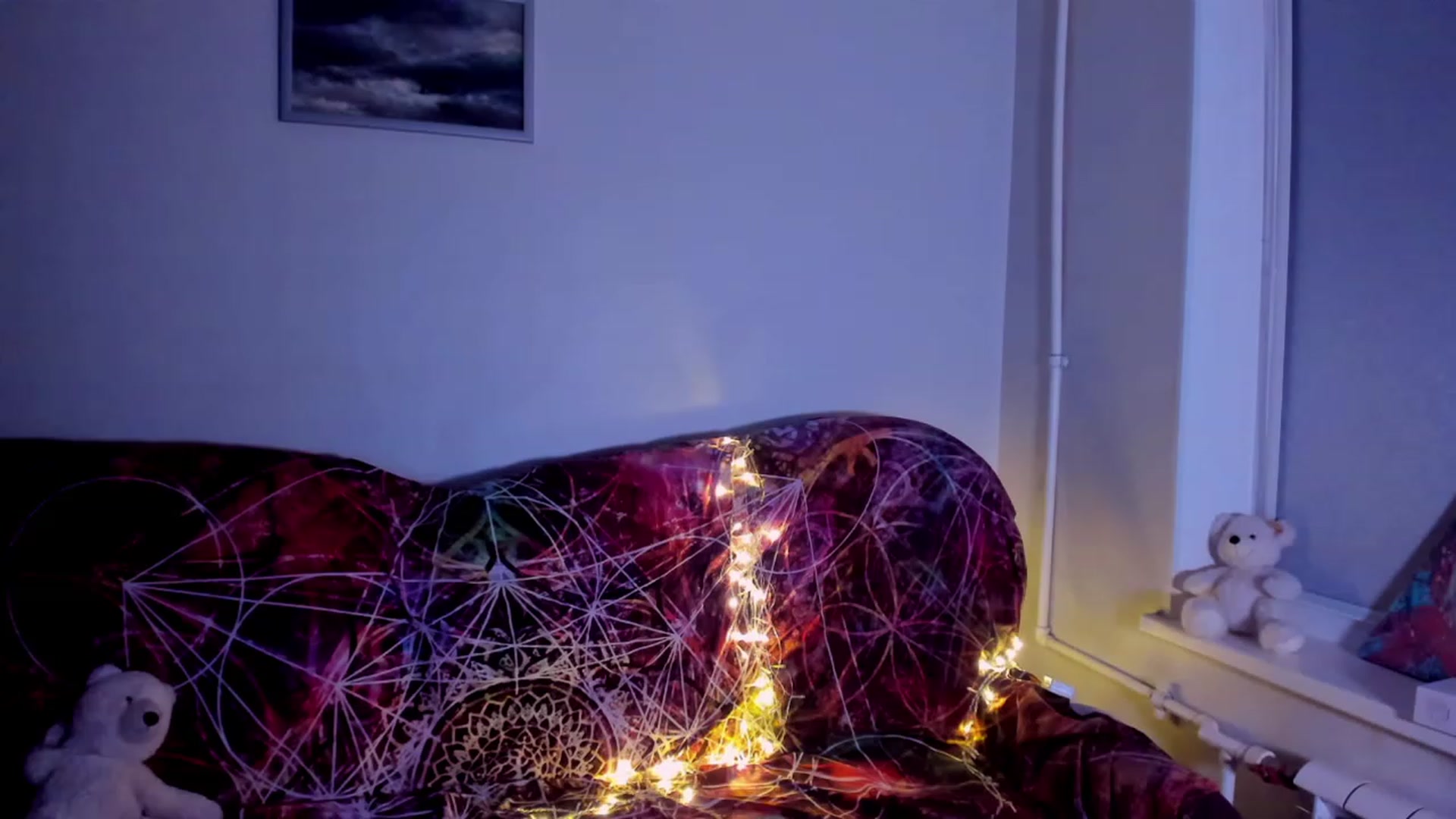 Gallery image thumbnail from LoreLaye1's myfreecams stream on, 11/19/2022, 16:19 image 4 of 20