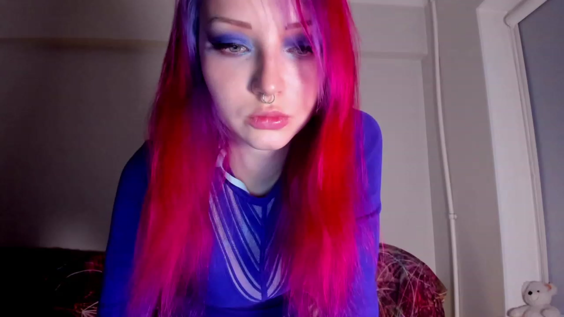 Gallery image thumbnail from LoreLaye1's myfreecams stream on, 12/01/2022, 08:01 image 2 of 20