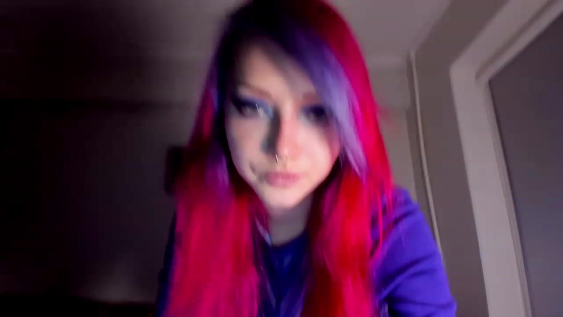 Gallery image thumbnail from LoreLaye1's myfreecams stream on, 12/01/2022, 08:01 image 9 of 20