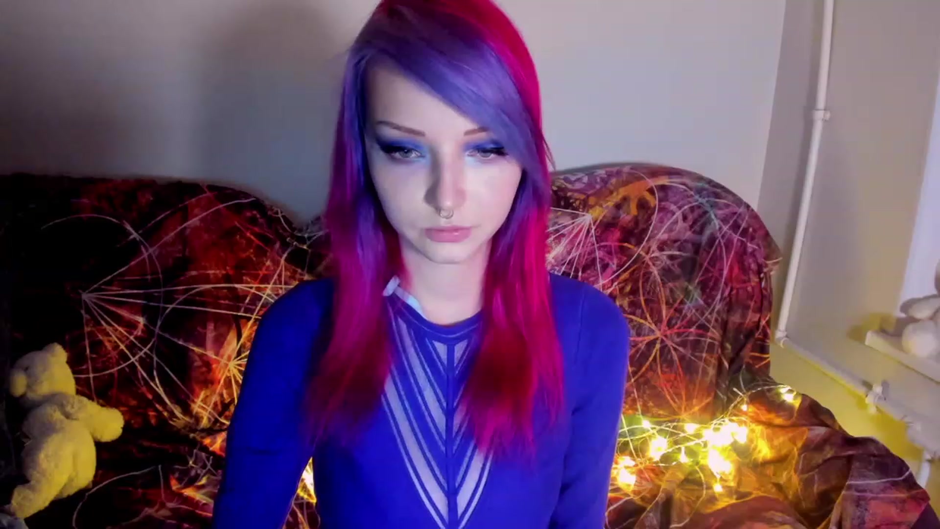 Gallery image thumbnail from LoreLaye1's myfreecams stream on, 12/01/2022, 08:01 image 16 of 20