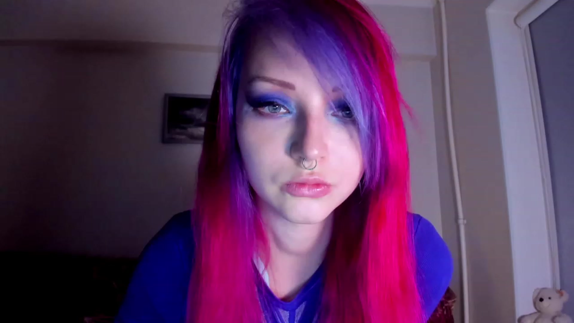 Gallery image thumbnail from LoreLaye1's myfreecams stream on, 12/01/2022, 08:01 image 6 of 20
