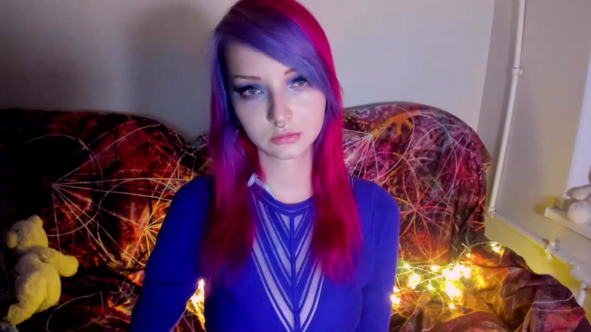 Gallery image thumbnail from LoreLaye1's myfreecams stream on, 12/01/2022, 08:01 image 19 of 20