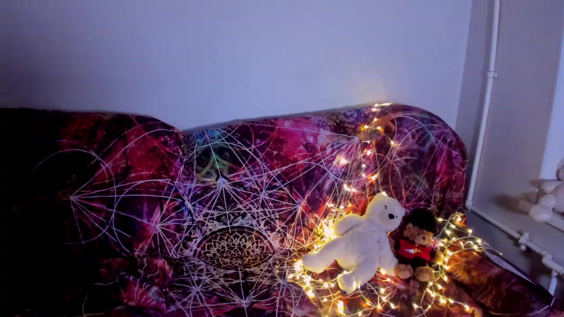 Gallery image thumbnail from LoreLaye1's myfreecams stream on, 11/22/2022, 04:44 image 12 of 20