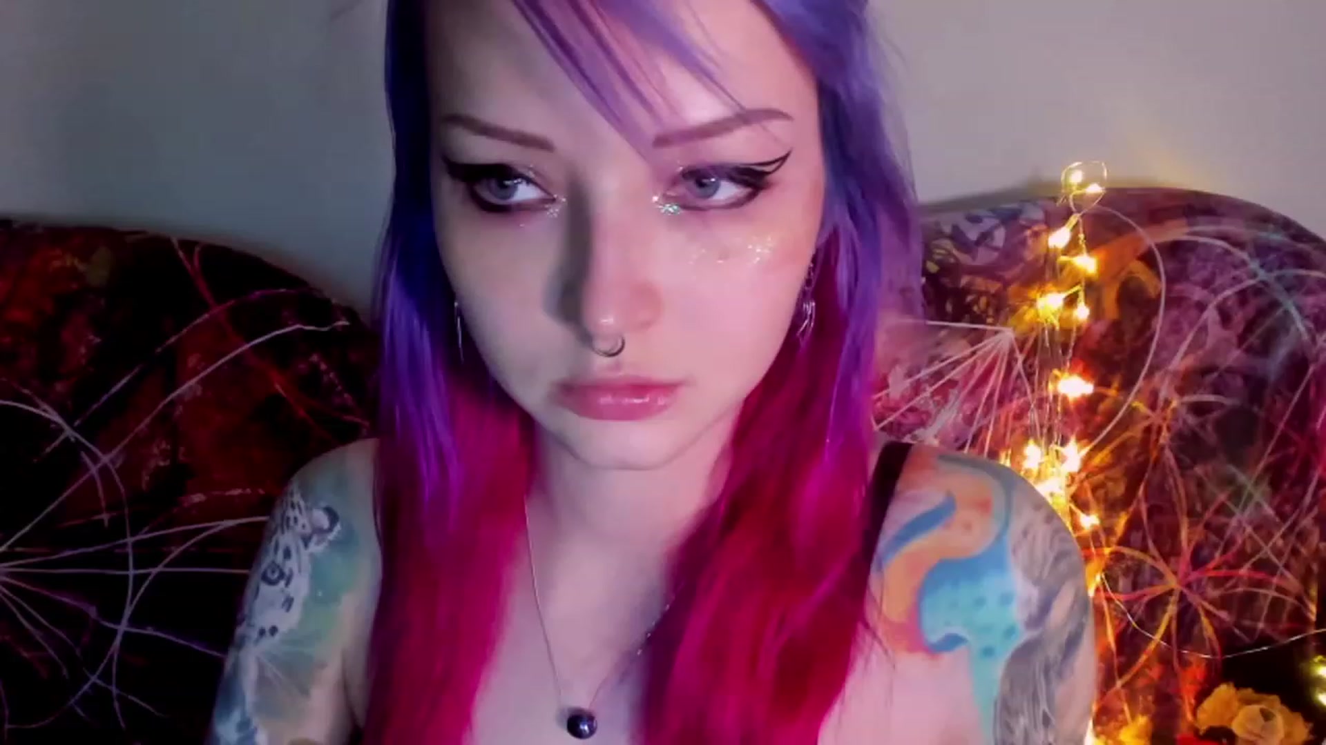 Gallery image thumbnail from LoreLaye1's myfreecams stream on, 11/23/2022, 07:56 image 20 of 20