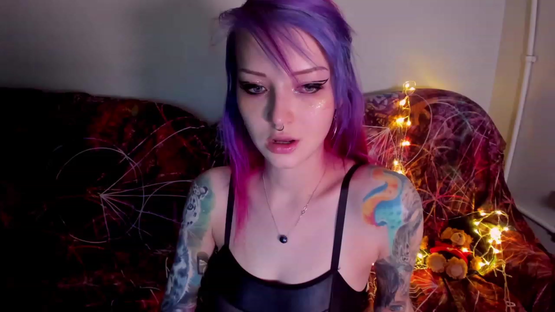 Gallery image thumbnail from LoreLaye1's myfreecams stream on, 11/23/2022, 08:10 image 6 of 20