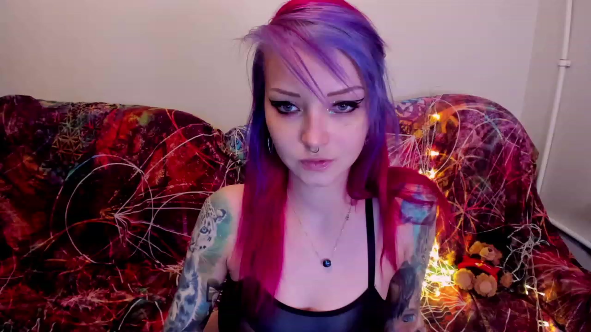 Gallery image thumbnail from LoreLaye1's myfreecams stream on, 11/23/2022, 08:10 image 20 of 20