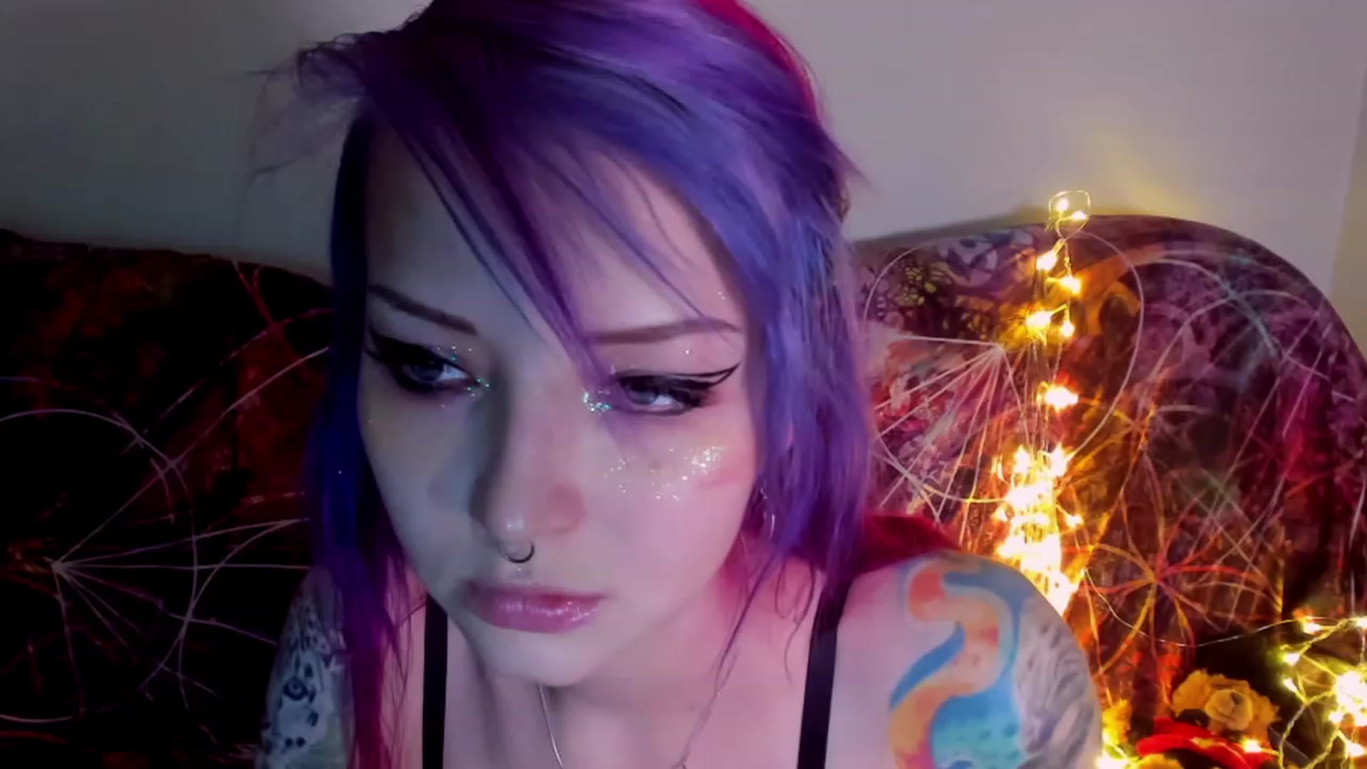 Gallery image thumbnail from LoreLaye1's myfreecams stream on, 11/23/2022, 08:10 image 4 of 20