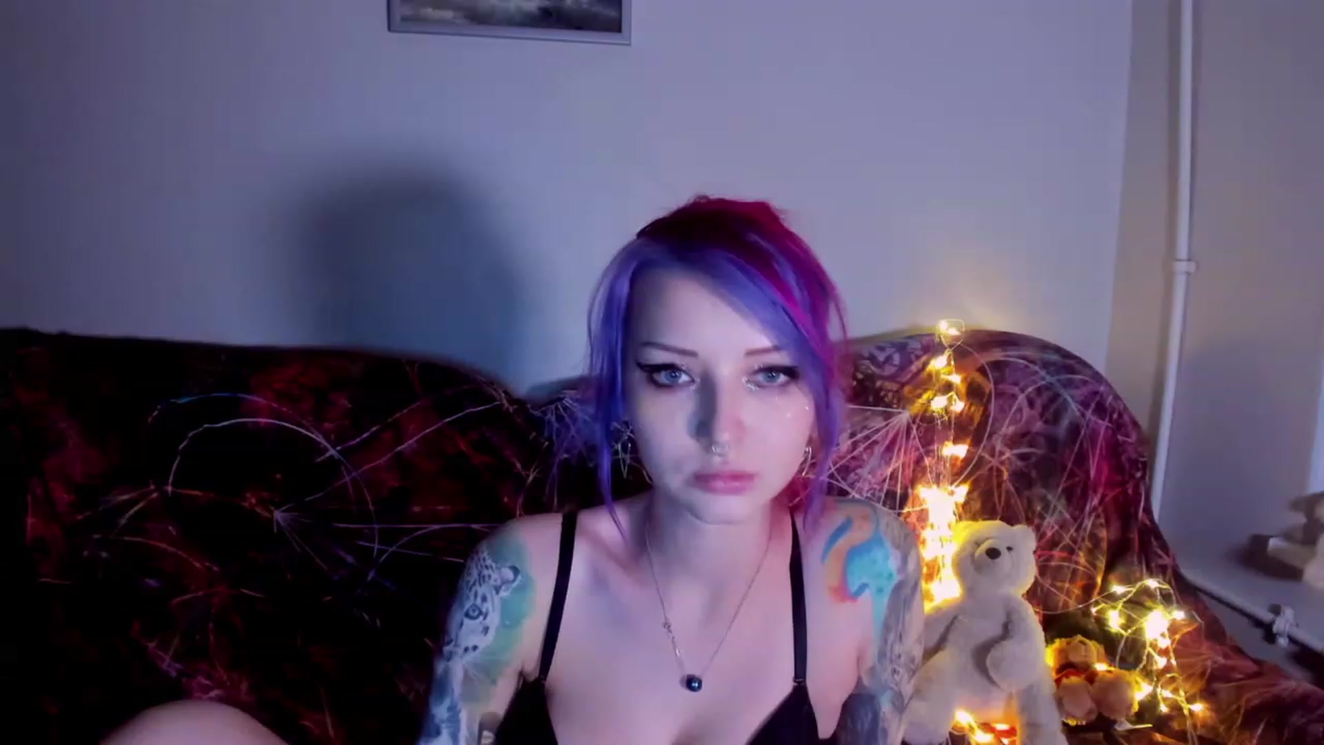 Gallery image thumbnail from LoreLaye1's myfreecams stream on, 11/23/2022, 18:09 image 13 of 20