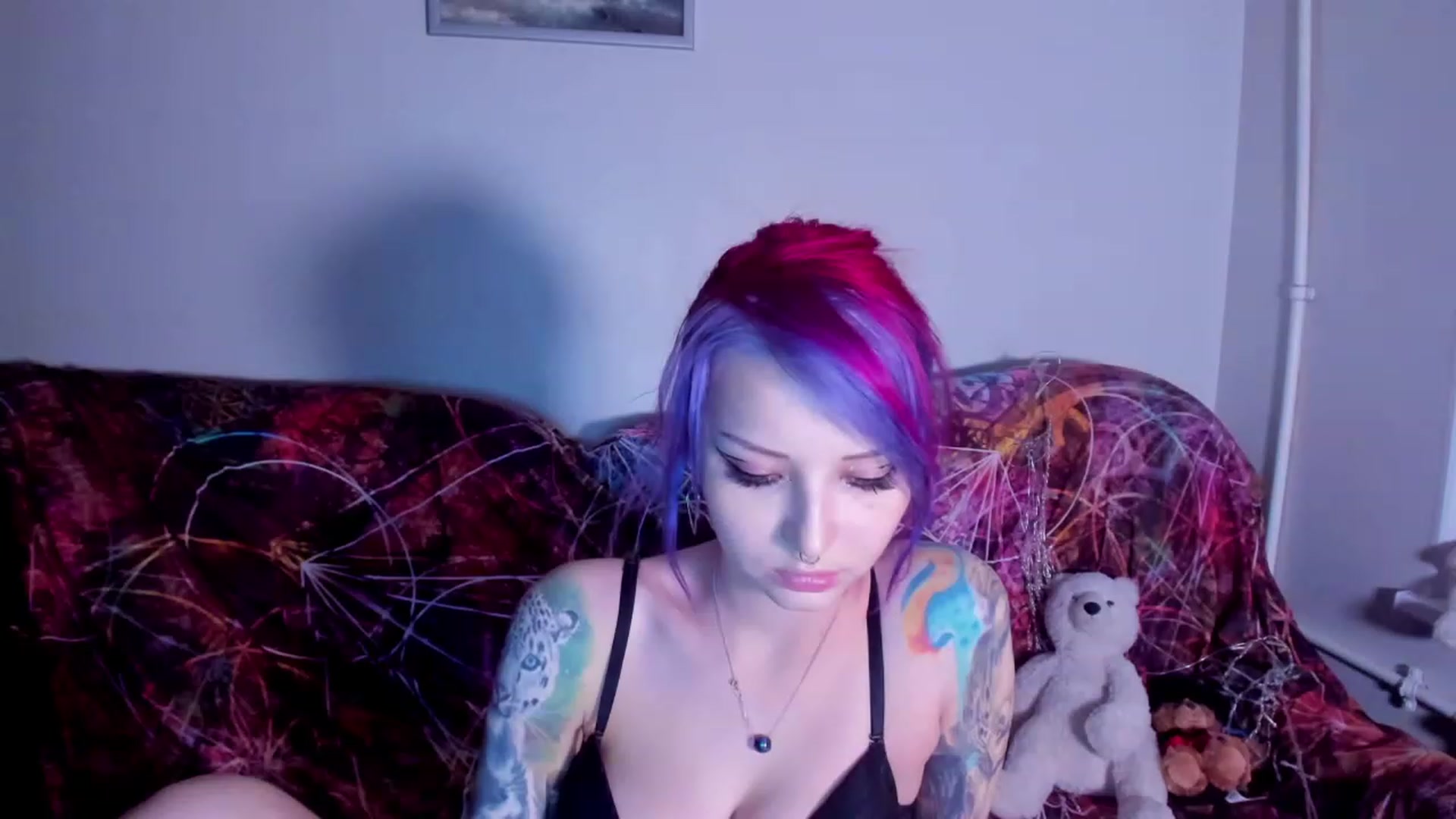 Gallery image thumbnail from LoreLaye1's myfreecams stream on, 11/23/2022, 18:09 image 12 of 20