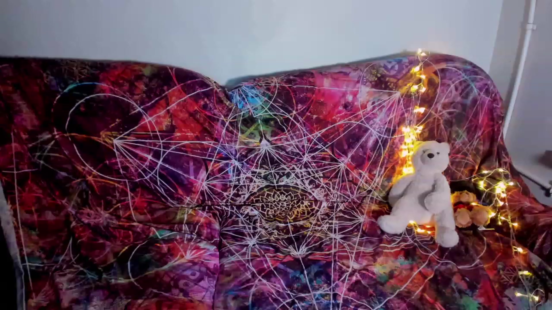 Gallery image thumbnail from LoreLaye1's myfreecams stream on, 11/23/2022, 18:44 image 11 of 20