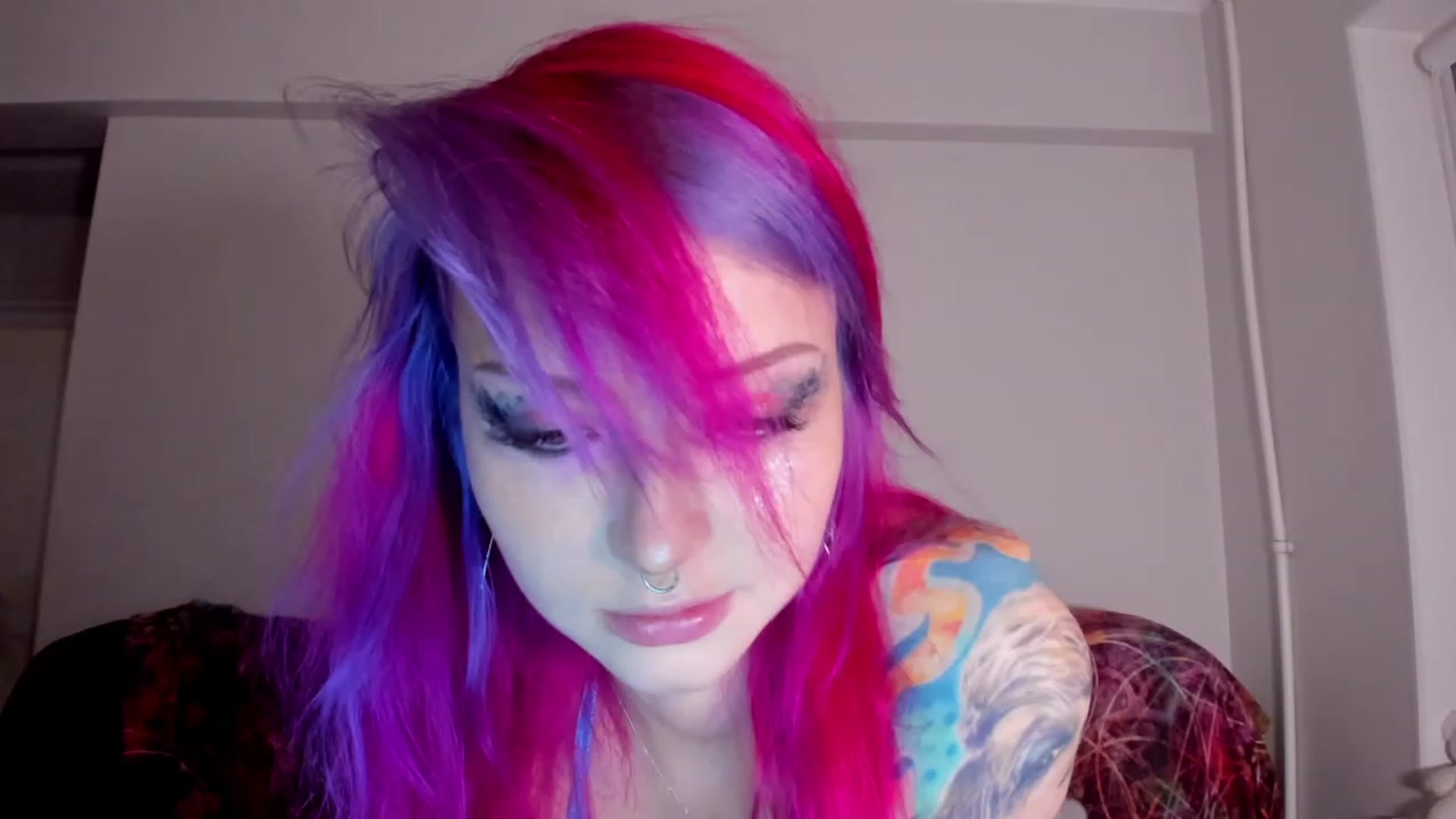 Gallery image thumbnail from LoreLaye1's myfreecams stream on, 11/25/2022, 15:23 image 16 of 20