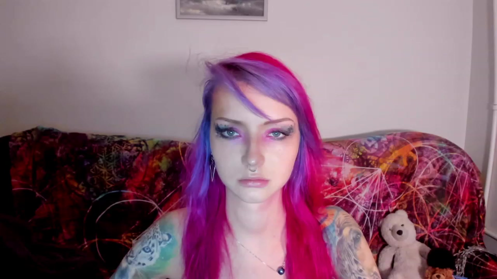Gallery image thumbnail from LoreLaye1's myfreecams stream on, 11/25/2022, 15:23 image 19 of 20