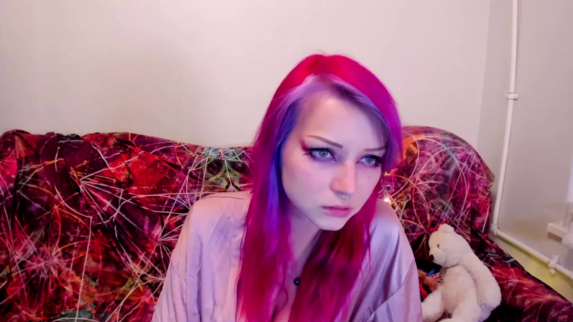 Gallery image thumbnail from LoreLaye1's myfreecams stream on, 11/26/2022, 14:36 image 1 of 20