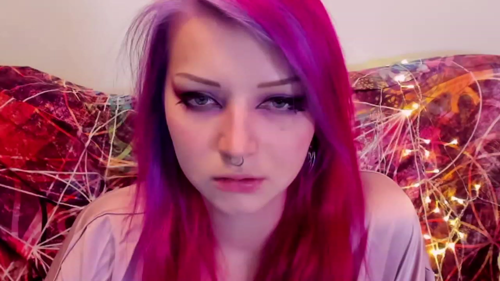 Gallery image thumbnail from LoreLaye1's myfreecams stream on, 11/26/2022, 14:36 image 20 of 20