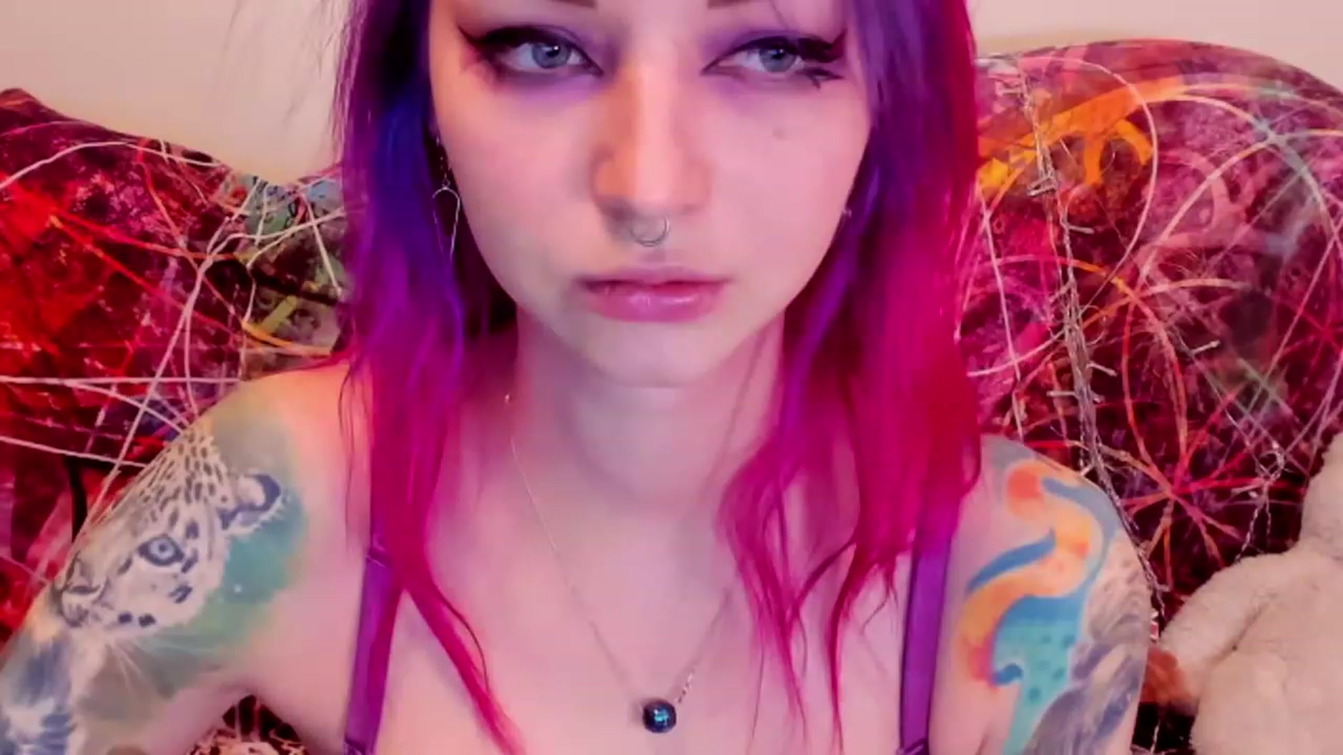Gallery image thumbnail from LoreLaye1's myfreecams stream on, 11/26/2022, 21:37 image 12 of 20